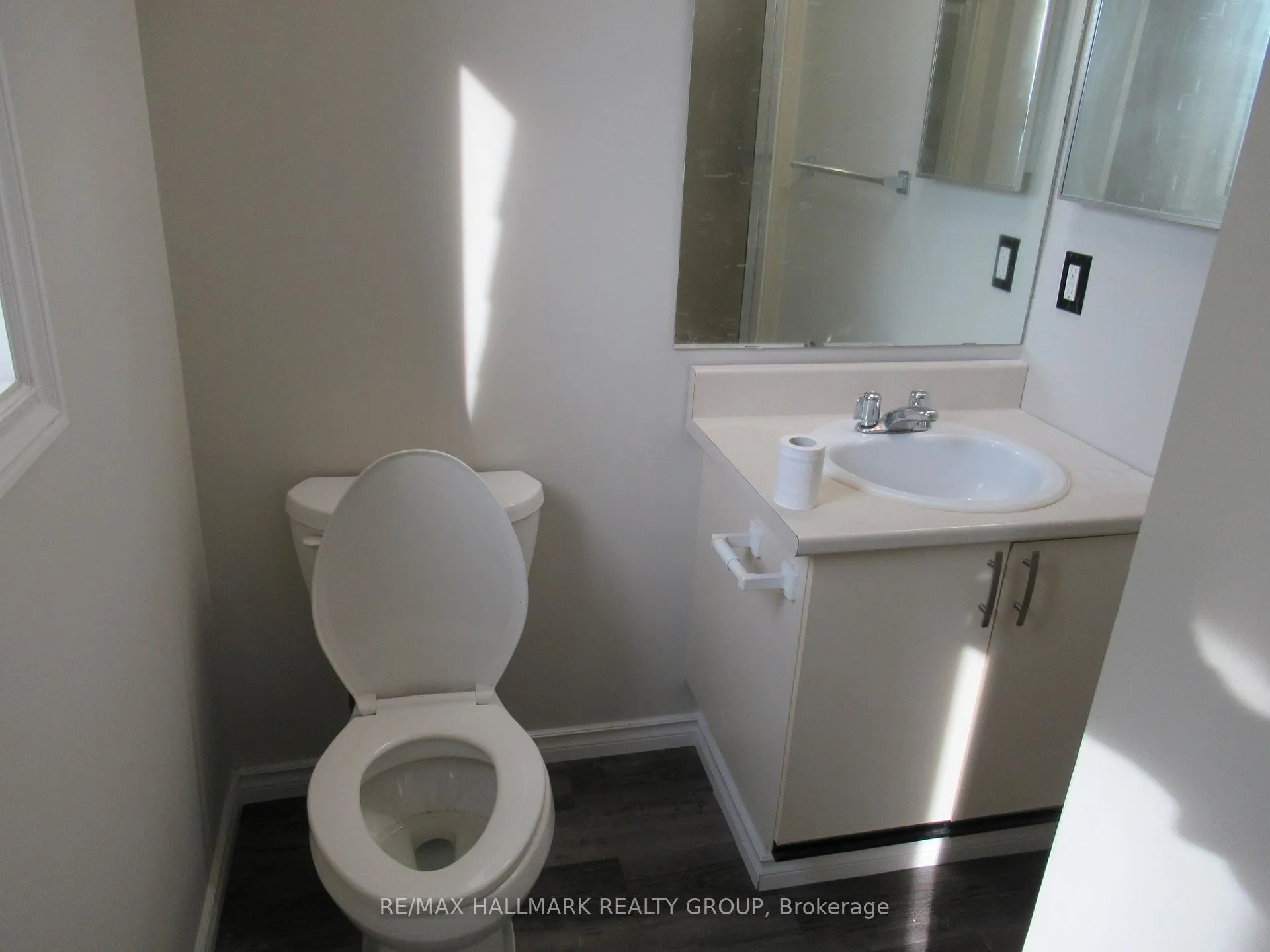 Photo 9 of 81 Lightfoot Place, Ottawa, Kanata - Katimavik — HOMEH