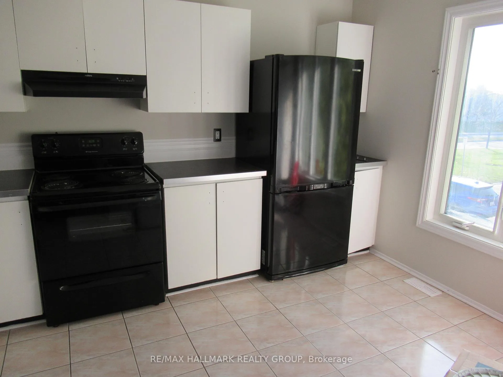 Photo 15 of 81 Lightfoot Place, Ottawa, Kanata - Katimavik — HOMEH