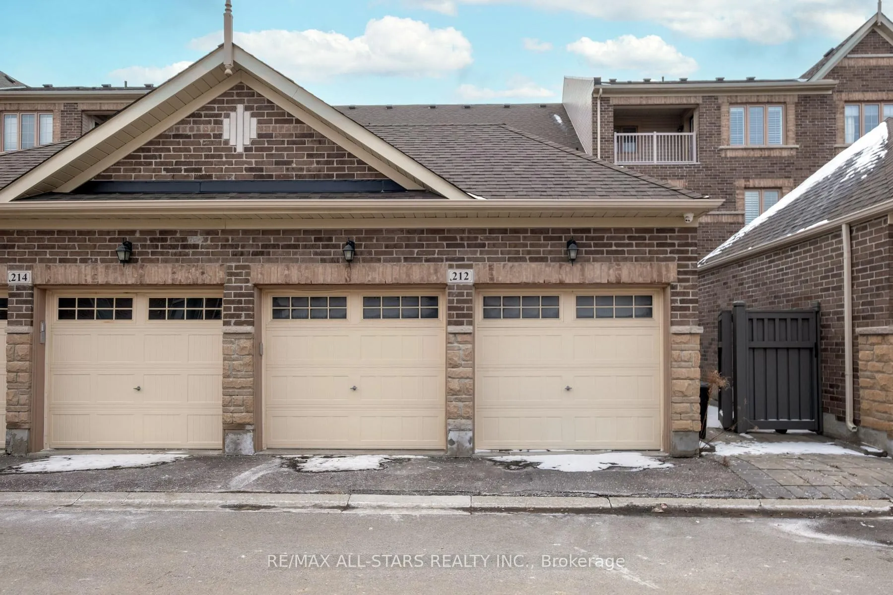Photo 43 of 212 East's Corners Boulevard, Vaughan, Kleinburg — HOMEH