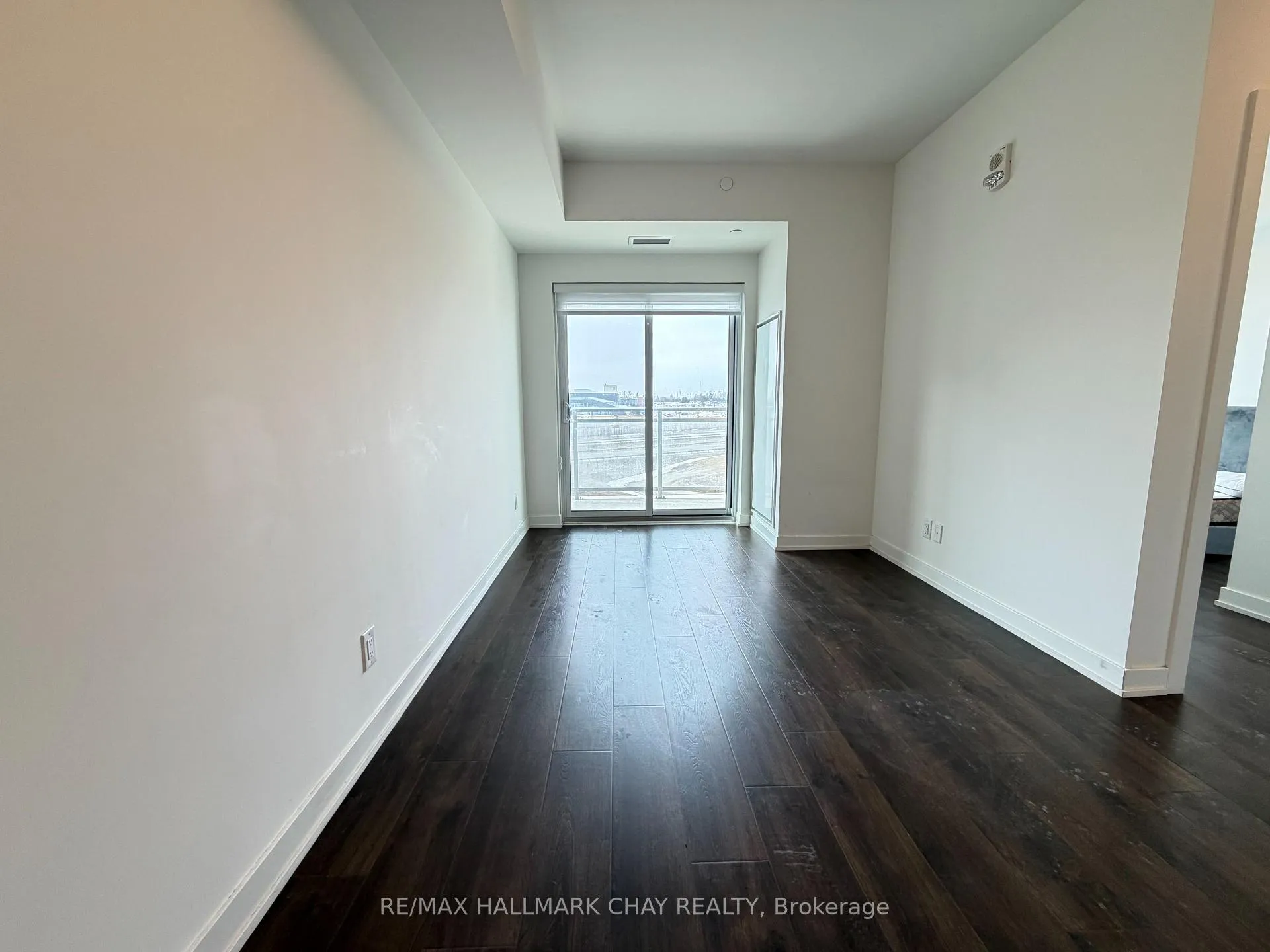 Photo 8 of Unit 912, 56 Lakeside Terrace, Barrie, Little Lake — HOMEH