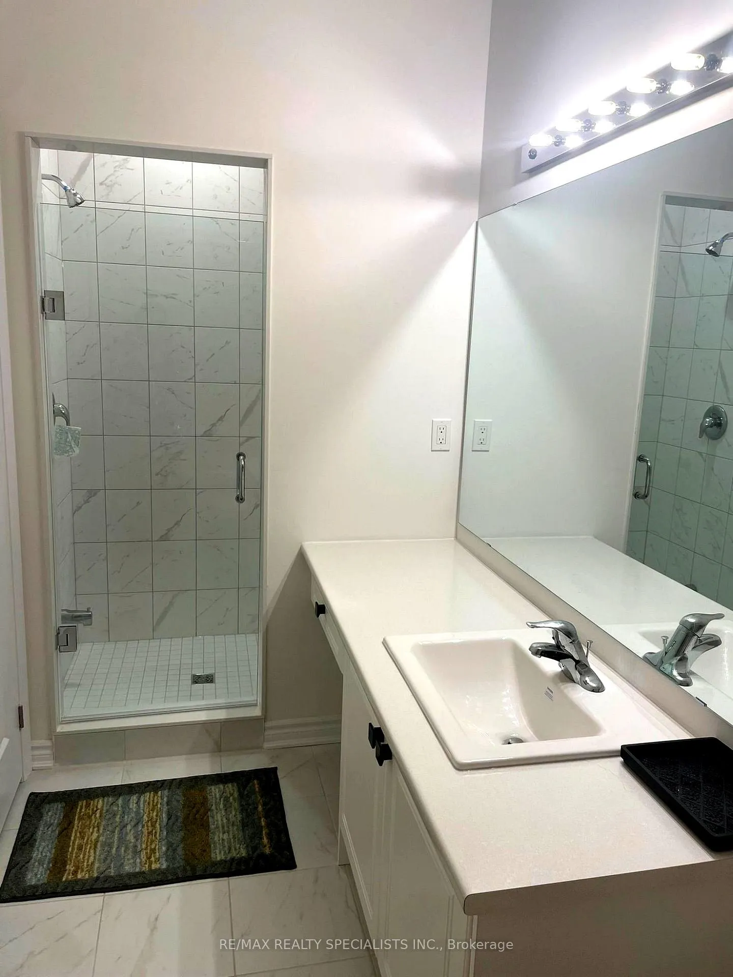 Photo 10 of 60 Inverary Crescent, Vaughan, Elder Mills — HOMEH