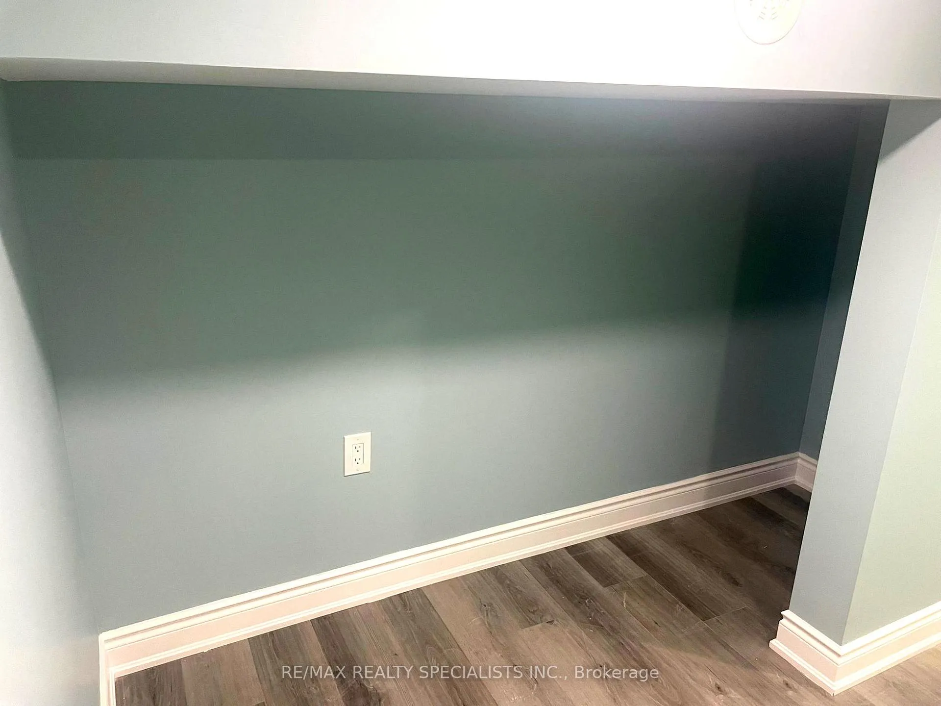 Photo 14 of 60 Inverary Crescent, Vaughan, Elder Mills — HOMEH