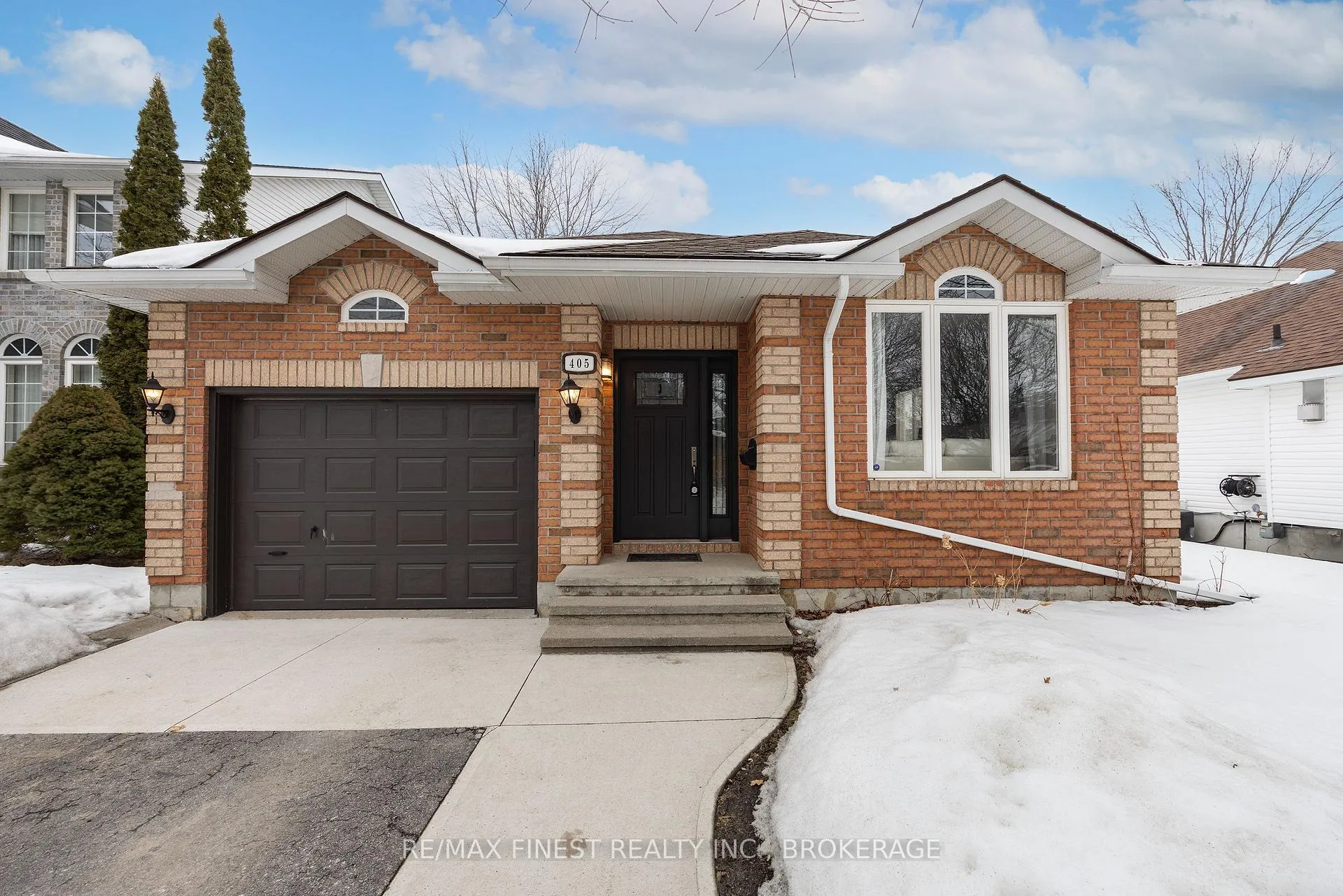 Photo 2 of 405 Fieldstone Drive, Kingston, Kingston East (Incl Barret Crt) — HOMEH