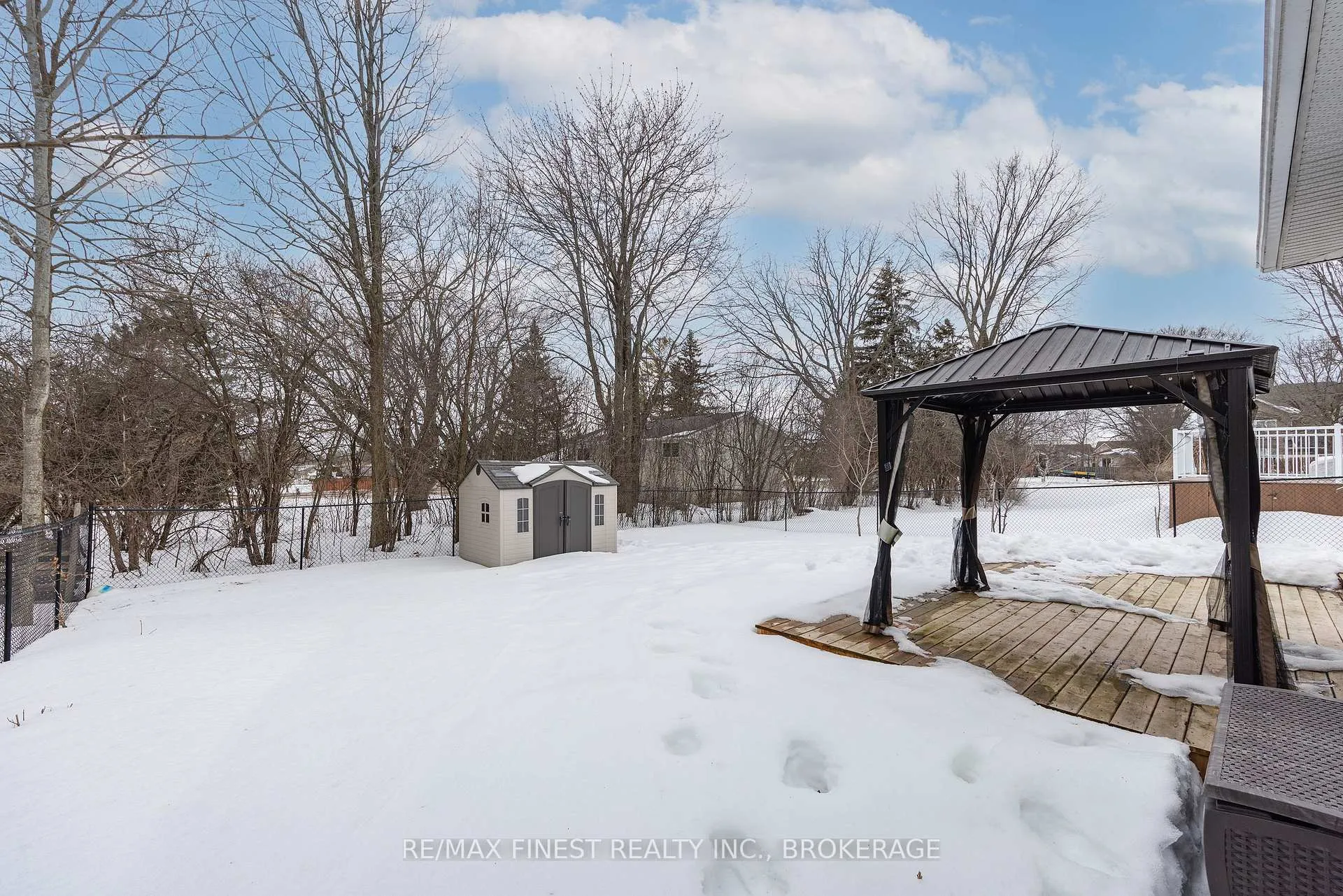 Photo 8 of 405 Fieldstone Drive, Kingston, Kingston East (Incl Barret Crt) — HOMEH