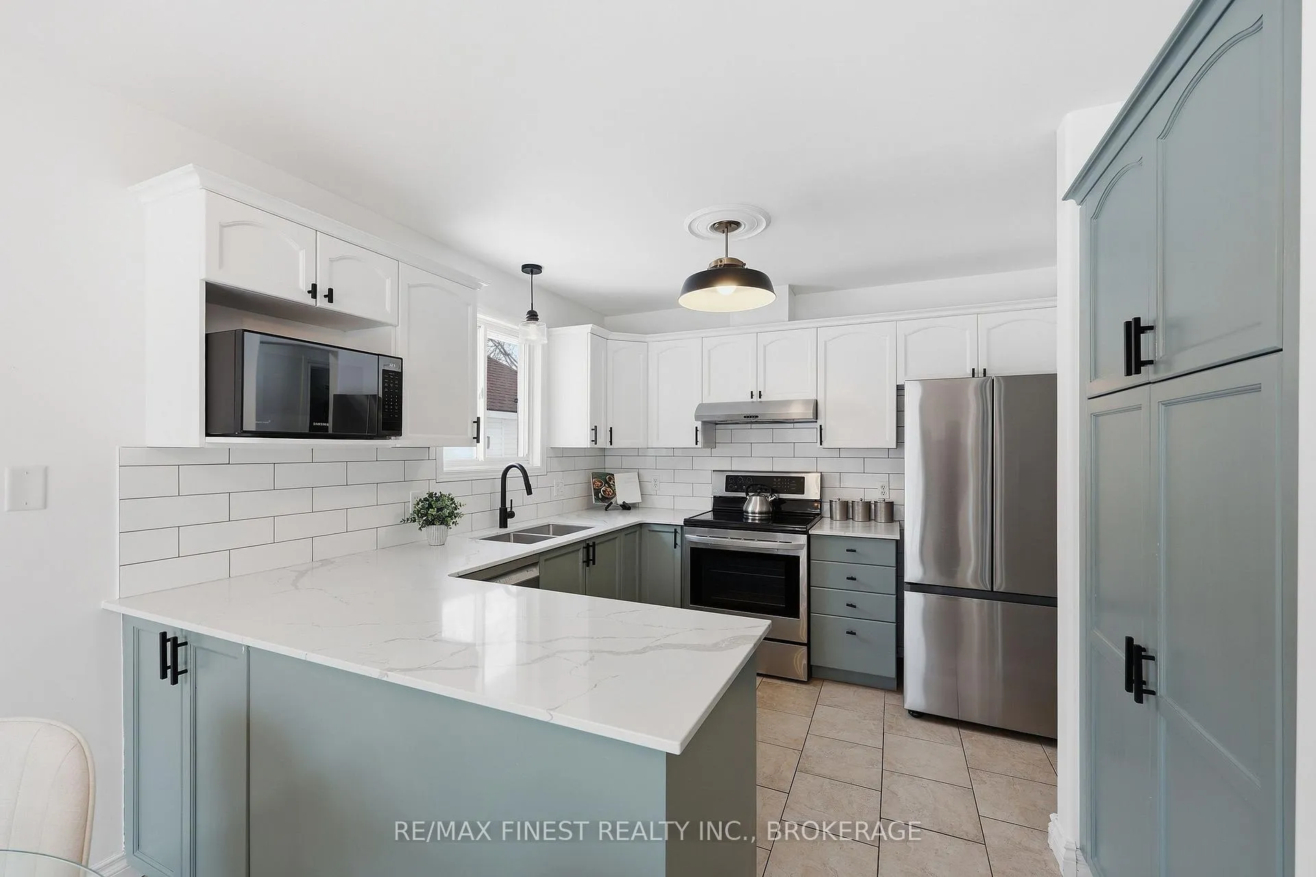 Photo 16 of 405 Fieldstone Drive, Kingston, Kingston East (Incl Barret Crt) — HOMEH