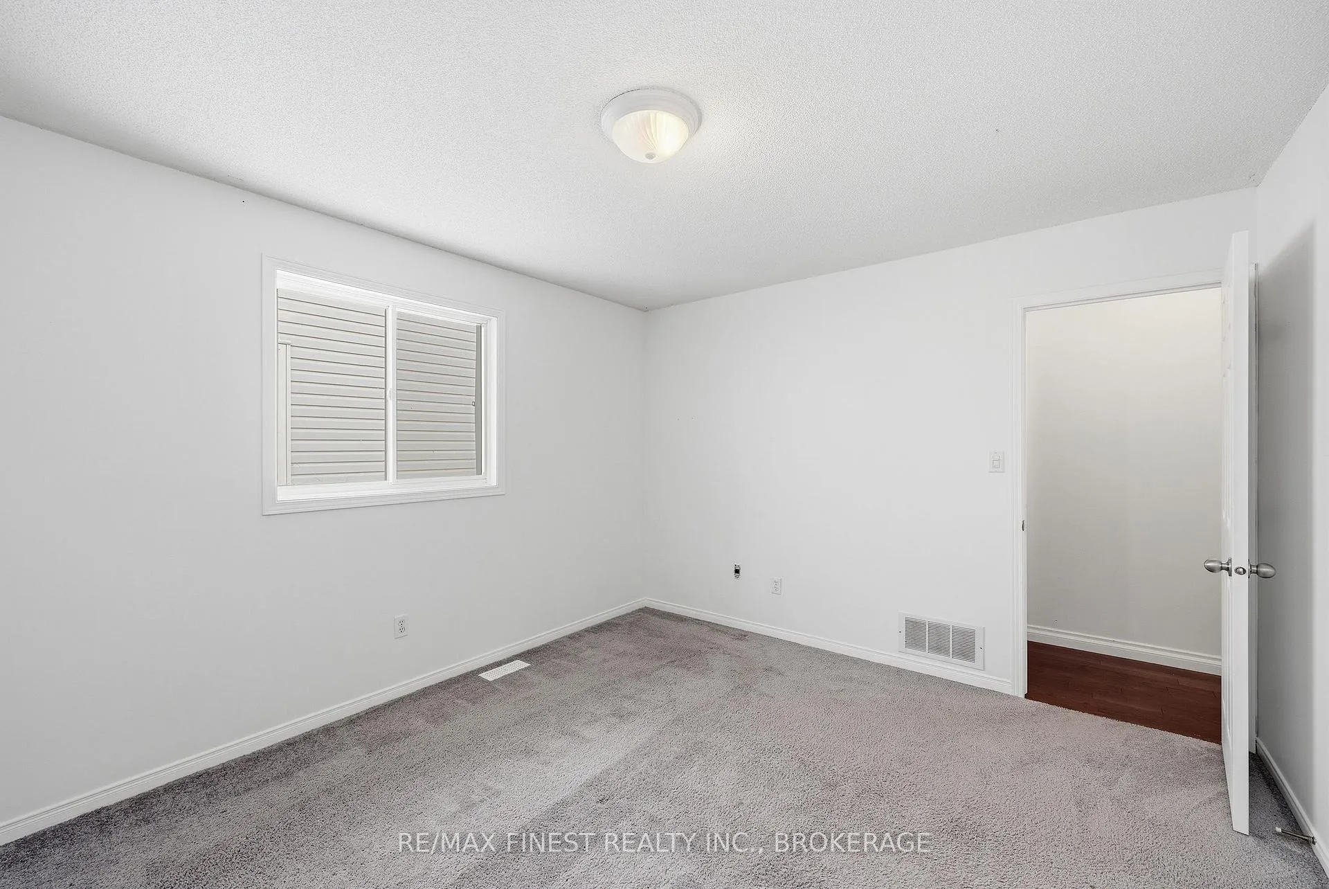 Photo 32 of 405 Fieldstone Drive, Kingston, Kingston East (Incl Barret Crt) — HOMEH