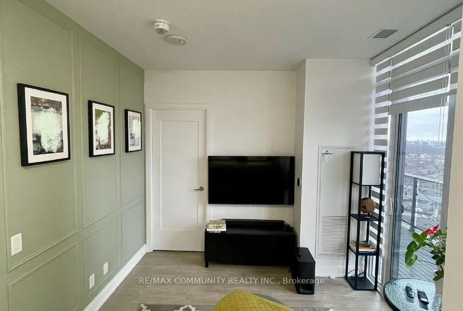 Photo 5 of Unit 3803, 70 Annie craig Drive, Etobicoke, Mimico — HOMEH