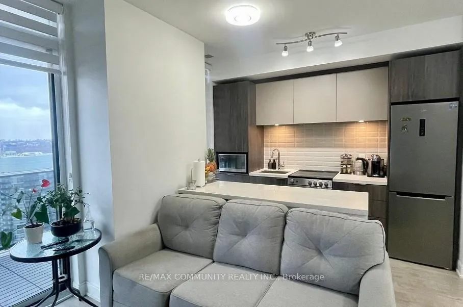 Photo 8 of Unit 3803, 70 Annie craig Drive, Etobicoke, Mimico — HOMEH