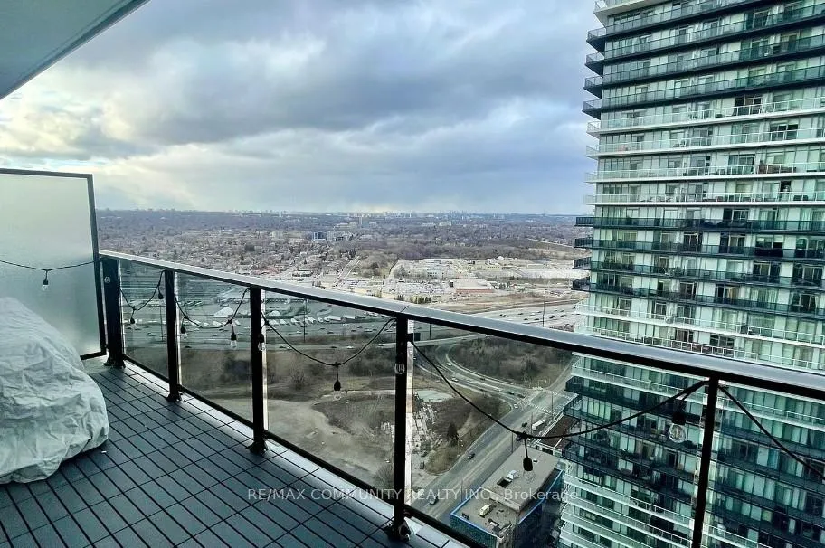 Photo 12 of Unit 3803, 70 Annie craig Drive, Etobicoke, Mimico — HOMEH