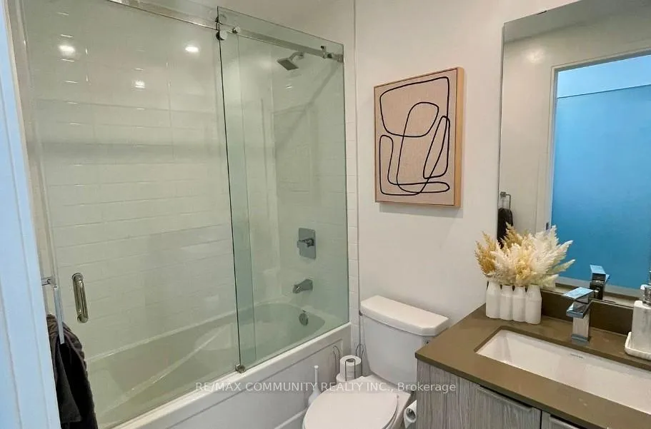 Photo 17 of Unit 3803, 70 Annie craig Drive, Etobicoke, Mimico — HOMEH