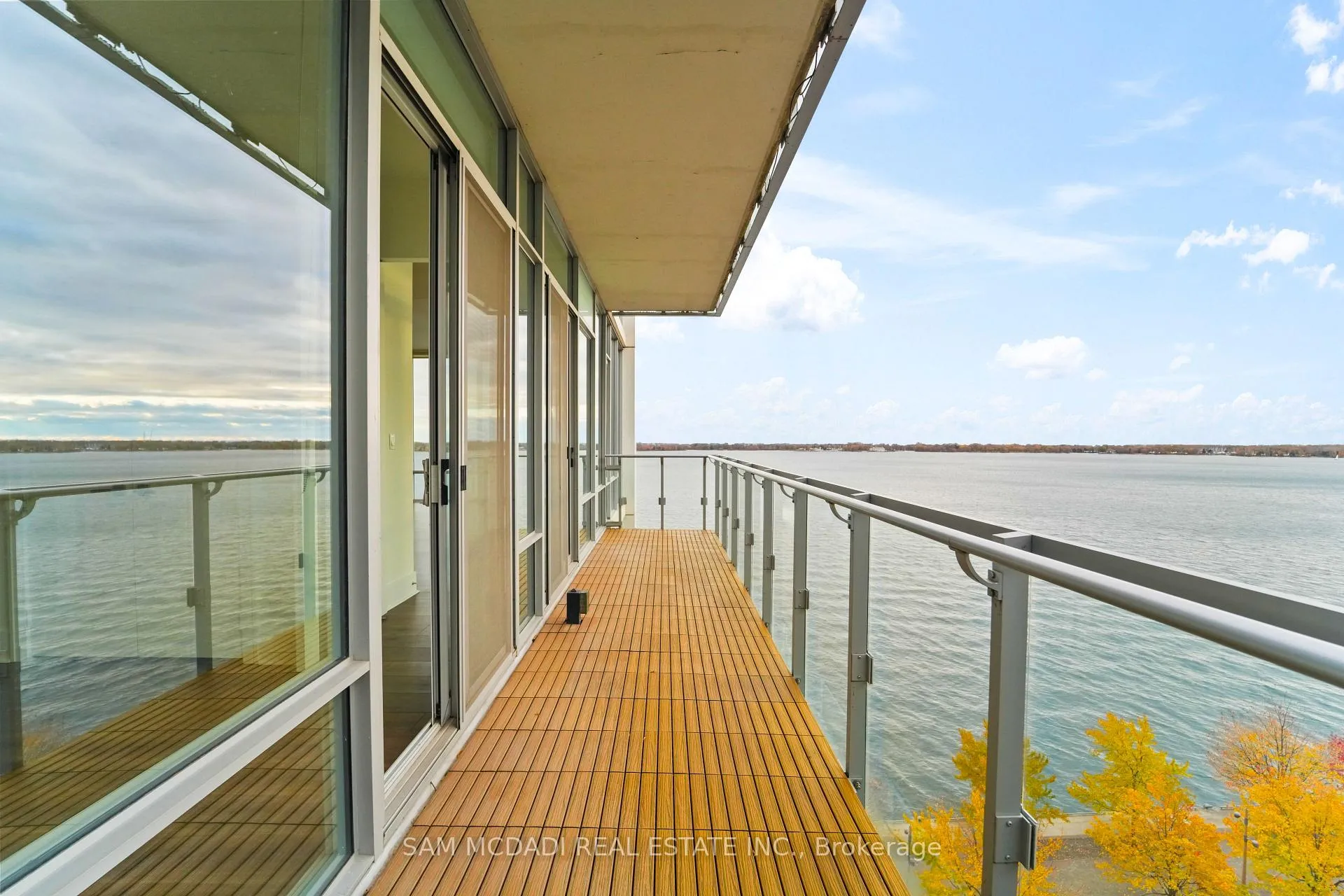 Photo 9 of Unit 914, 29 Queens Quay E, Toronto, Waterfront Communities — HOMEH