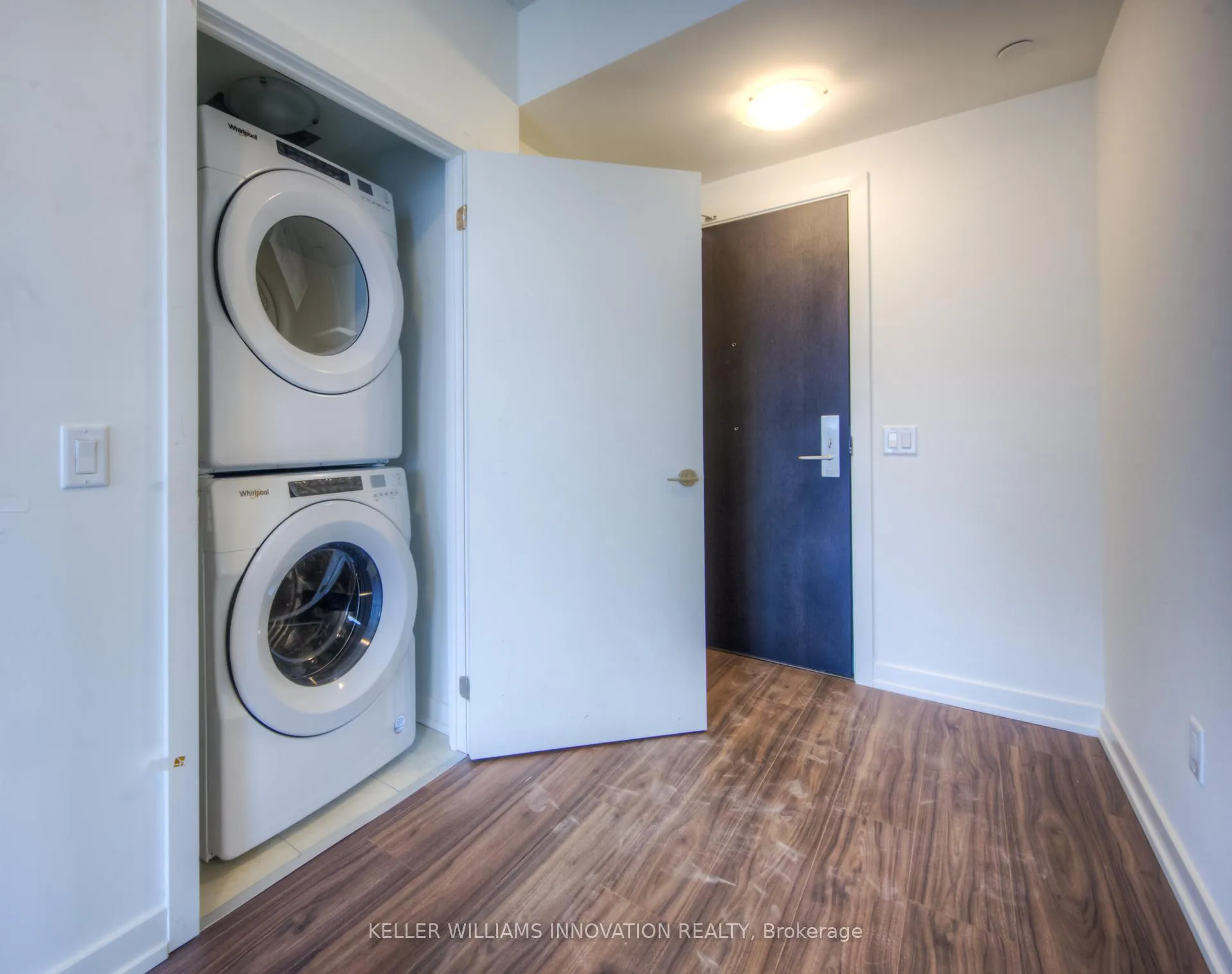 Photo 6 of Unit 1009, 55 Duke Street, Kitchener, City Commercial Core — HOMEH