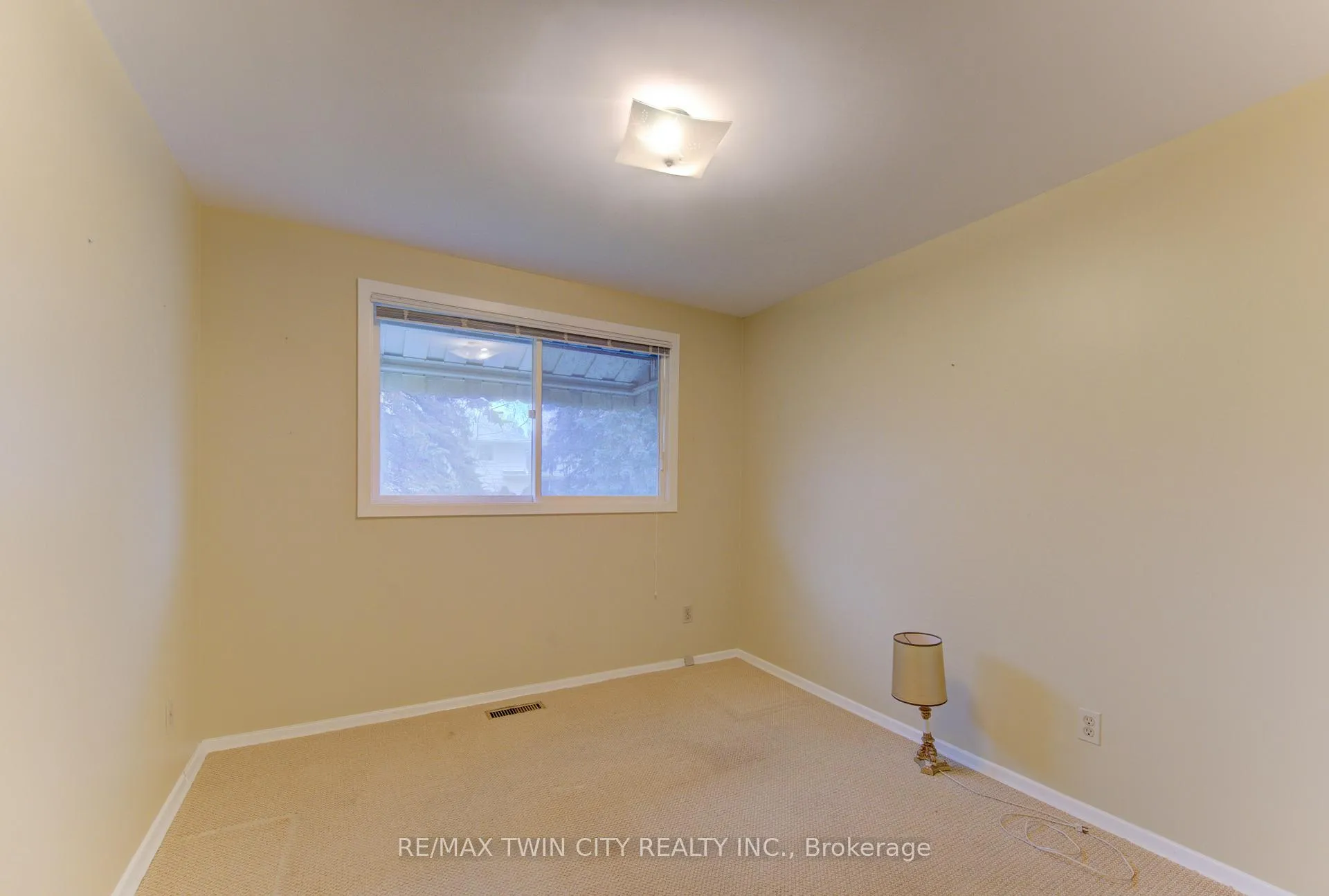 Photo 24 of 313 Braemore Avenue, Waterloo — HOMEH