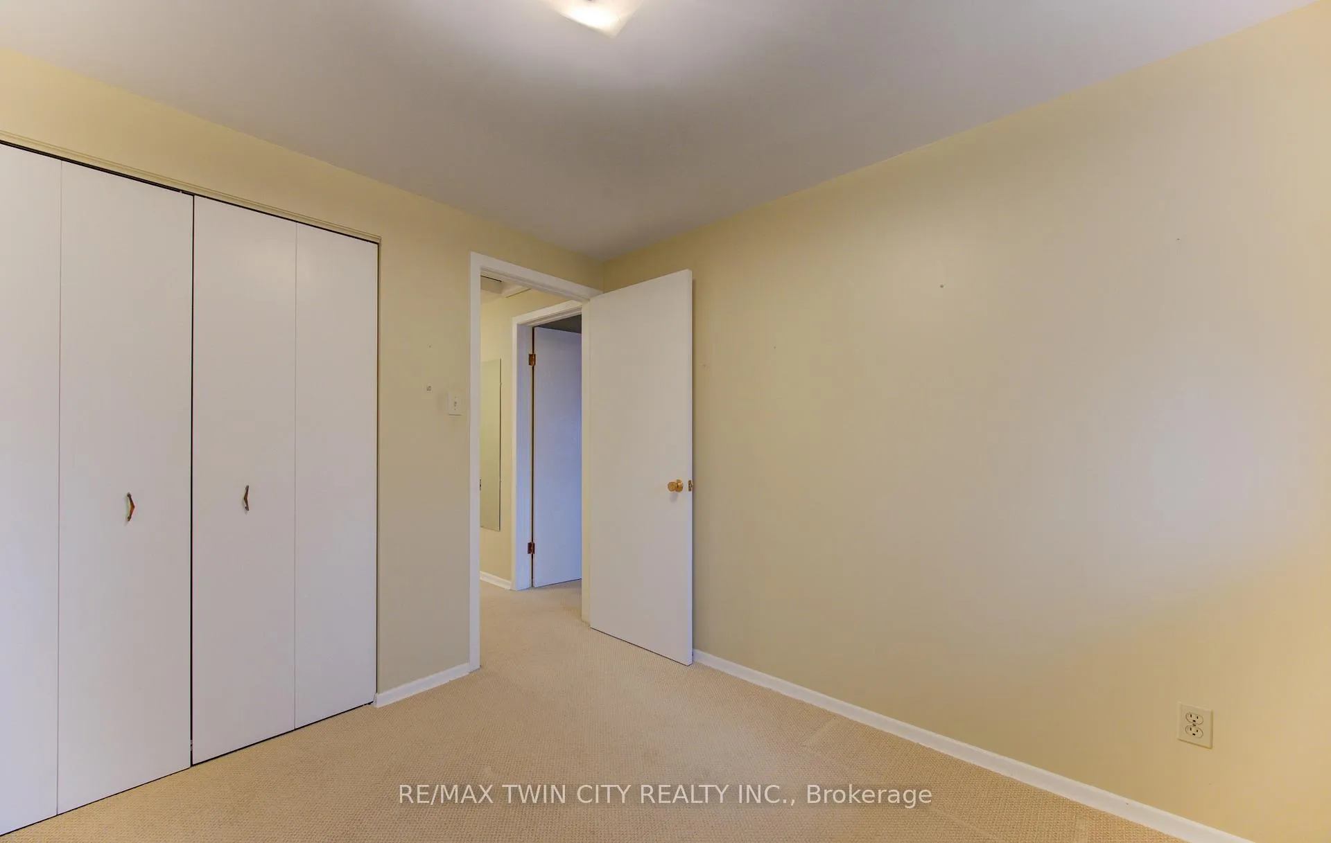 Photo 25 of 313 Braemore Avenue, Waterloo — HOMEH