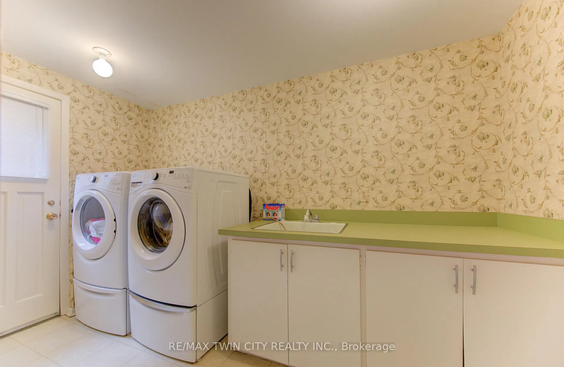 Photo 35 of 313 Braemore Avenue, Waterloo — HOMEH