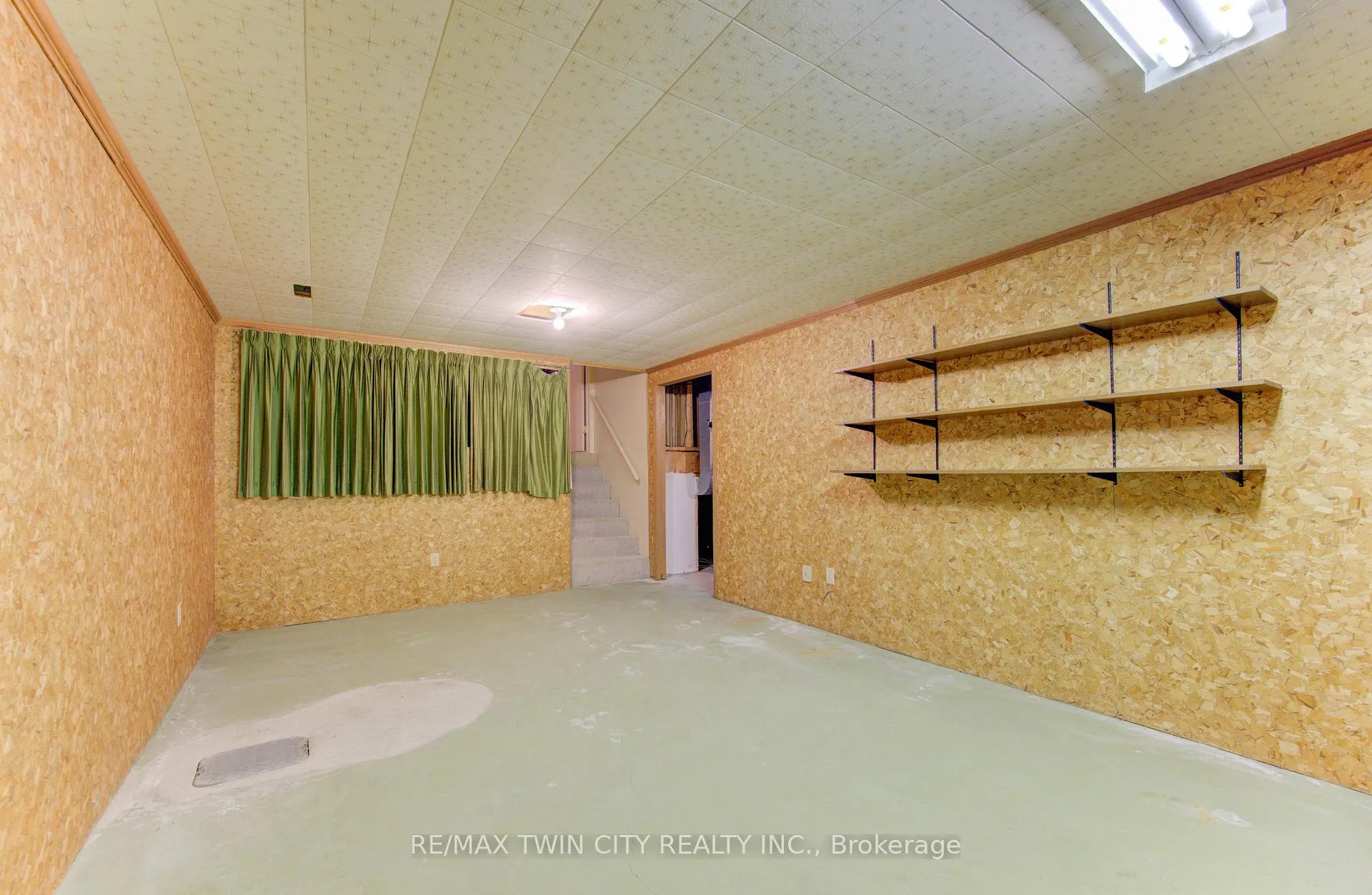 Photo 37 of 313 Braemore Avenue, Waterloo — HOMEH