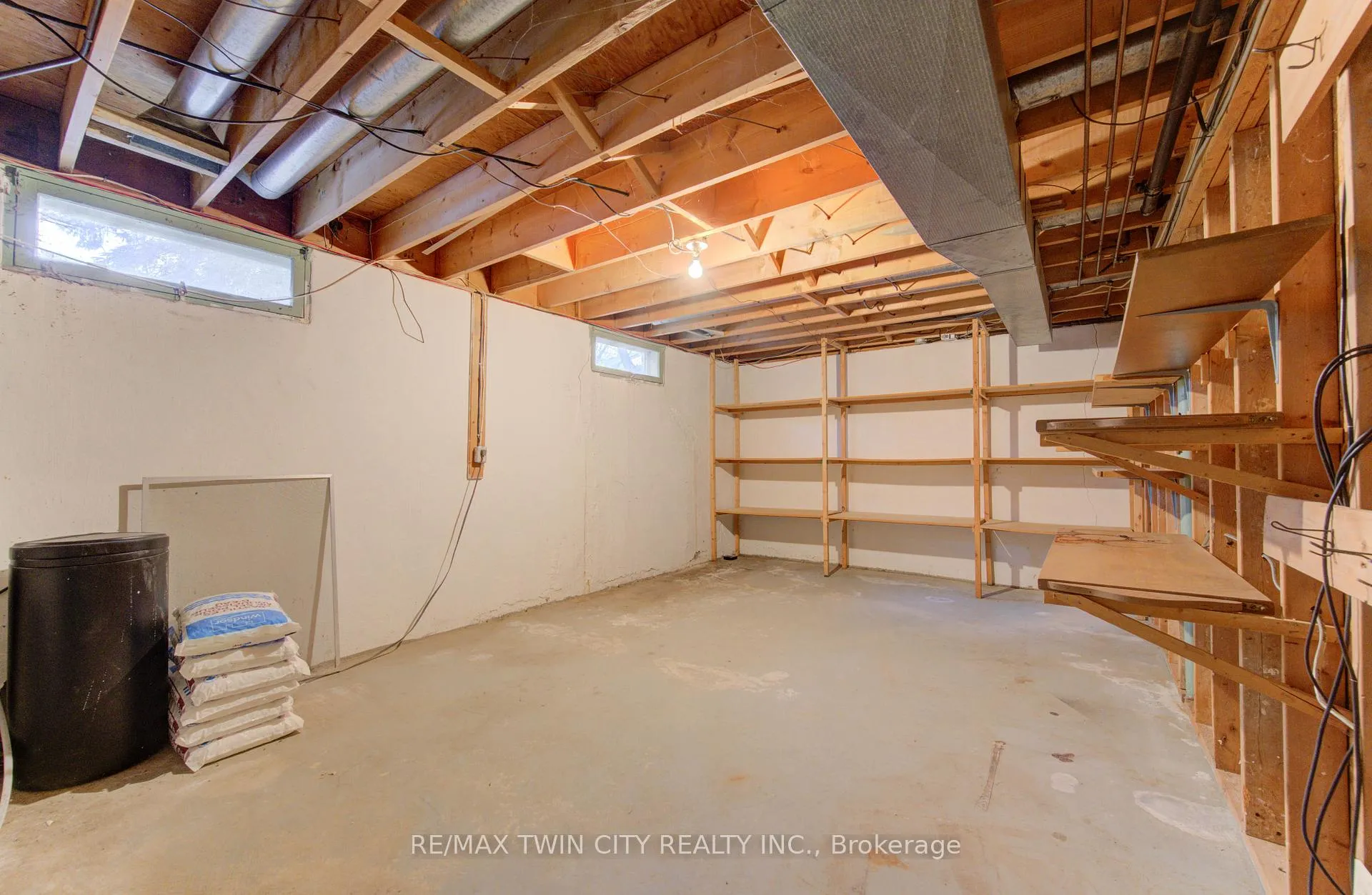 Photo 39 of 313 Braemore Avenue, Waterloo — HOMEH