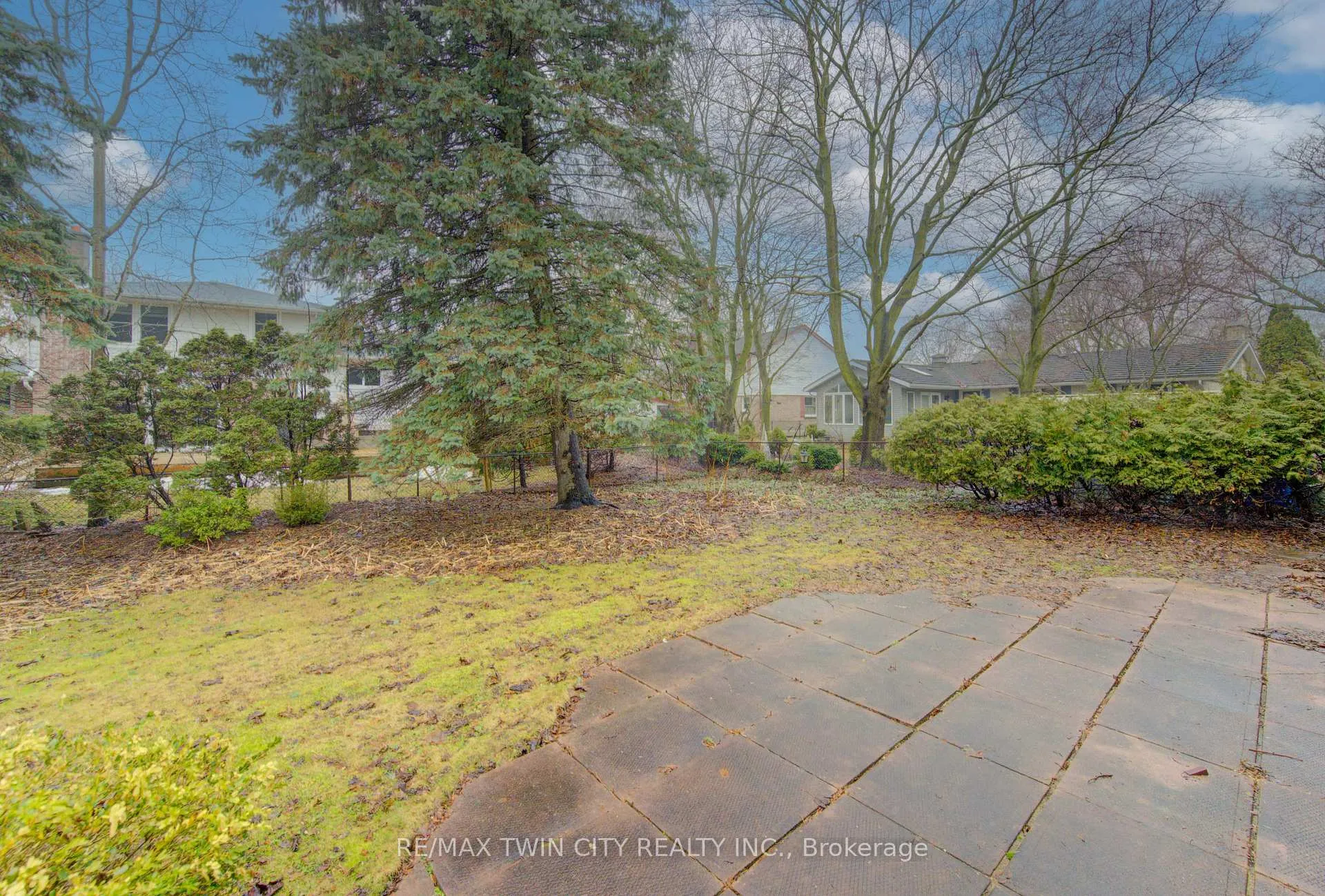 Photo 47 of 313 Braemore Avenue, Waterloo — HOMEH