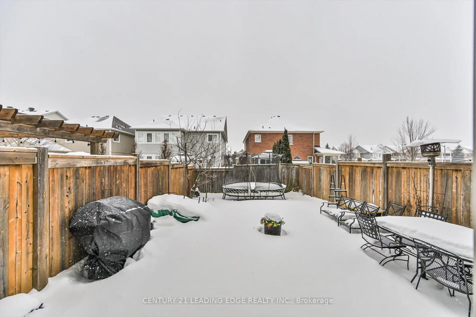 Photo 33 of 3 Hadleigh Way, Whitby, Brooklin — HOMEH