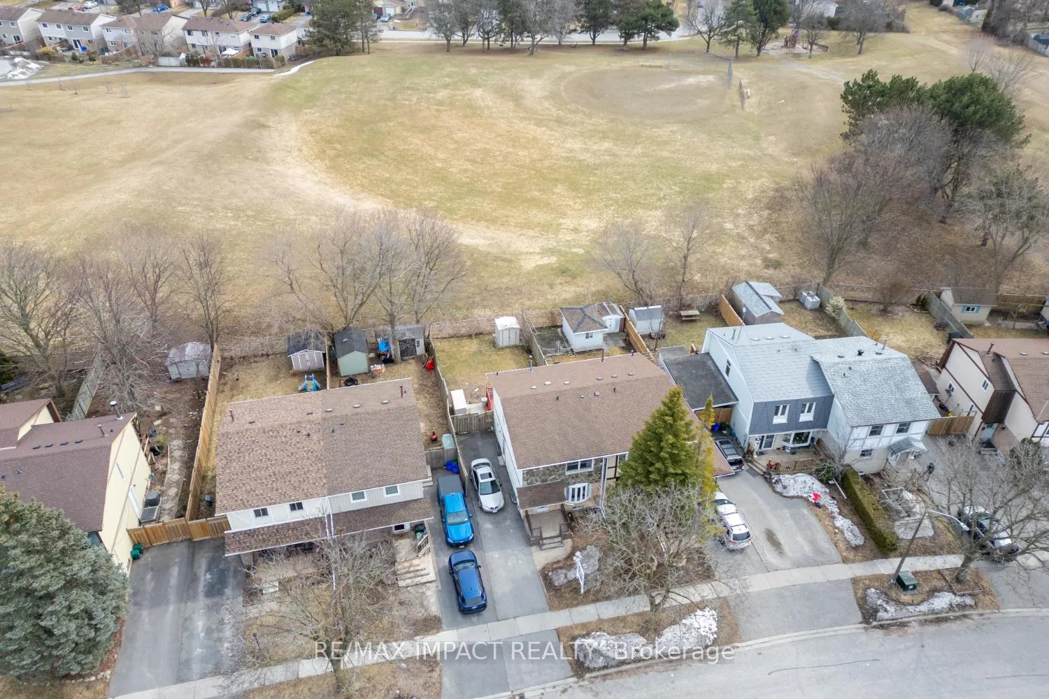 Photo 3 of 672 Galahad Drive, Oshawa, Eastdale — HOMEH