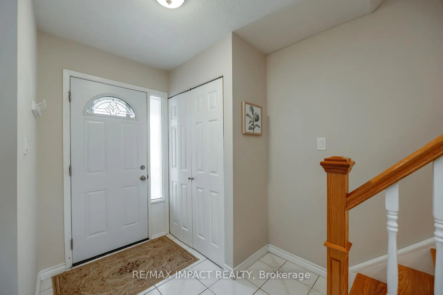 Photo 5 of 672 Galahad Drive, Oshawa, Eastdale — HOMEH