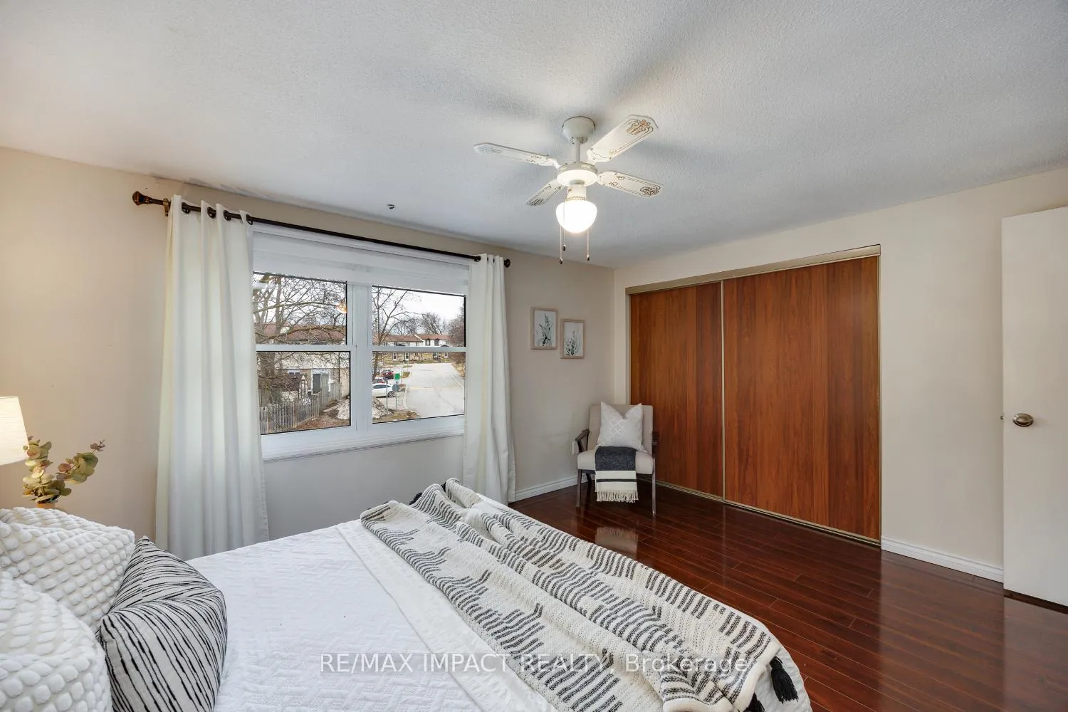 Photo 24 of 672 Galahad Drive, Oshawa, Eastdale — HOMEH