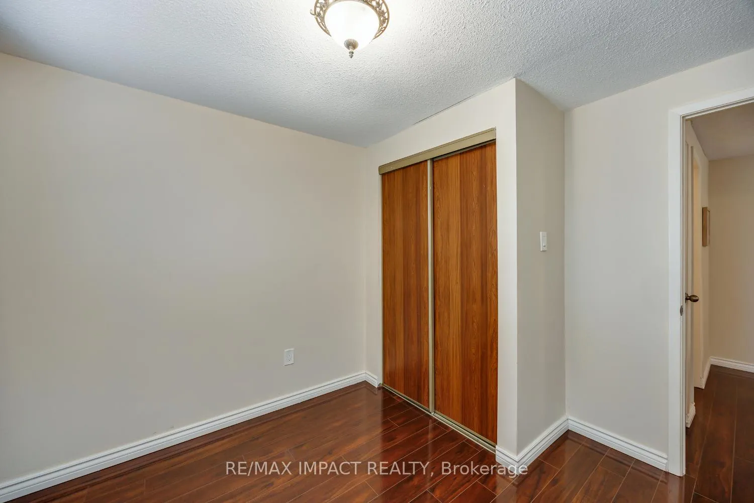 Photo 31 of 672 Galahad Drive, Oshawa, Eastdale — HOMEH