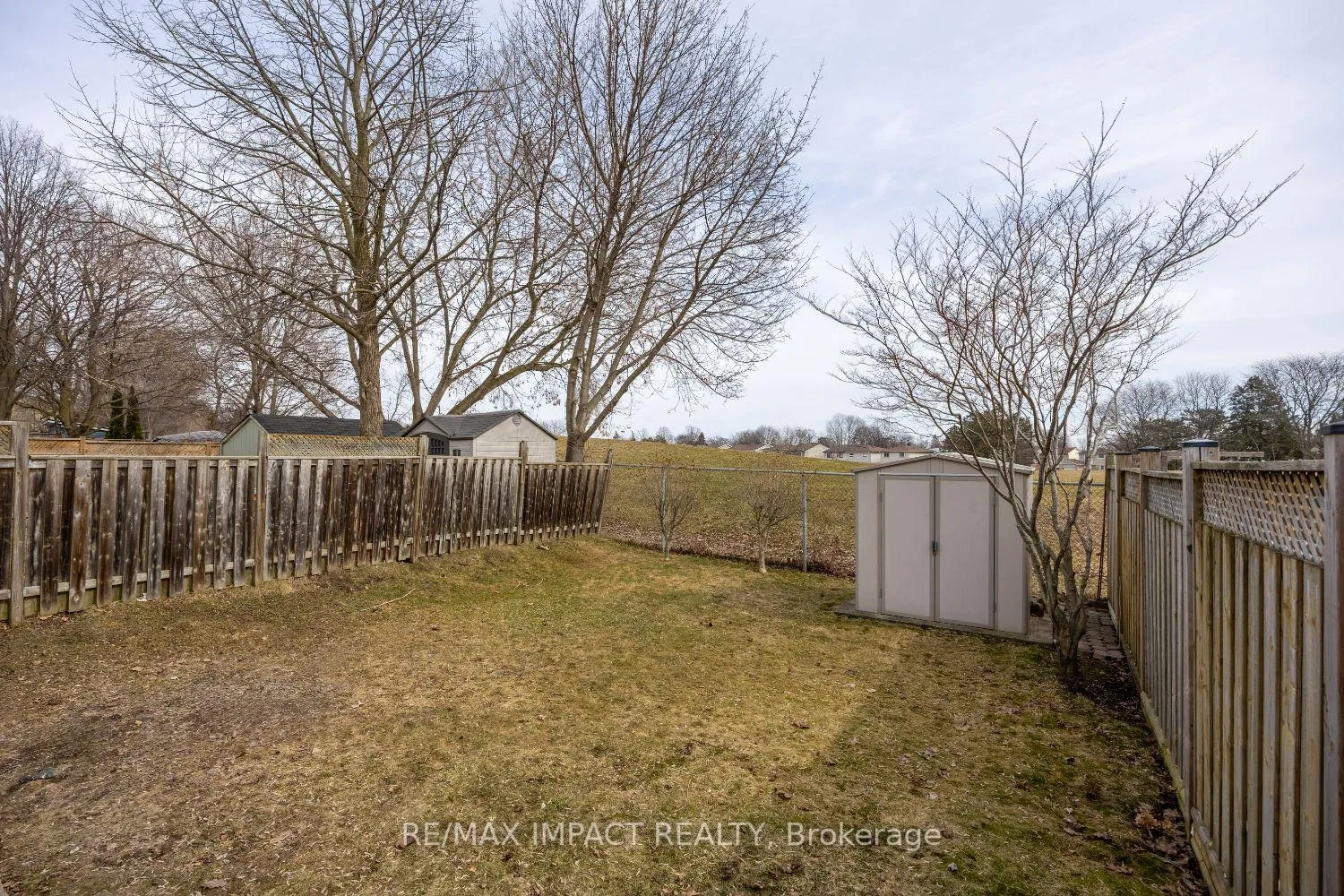 Photo 47 of 672 Galahad Drive, Oshawa, Eastdale — HOMEH