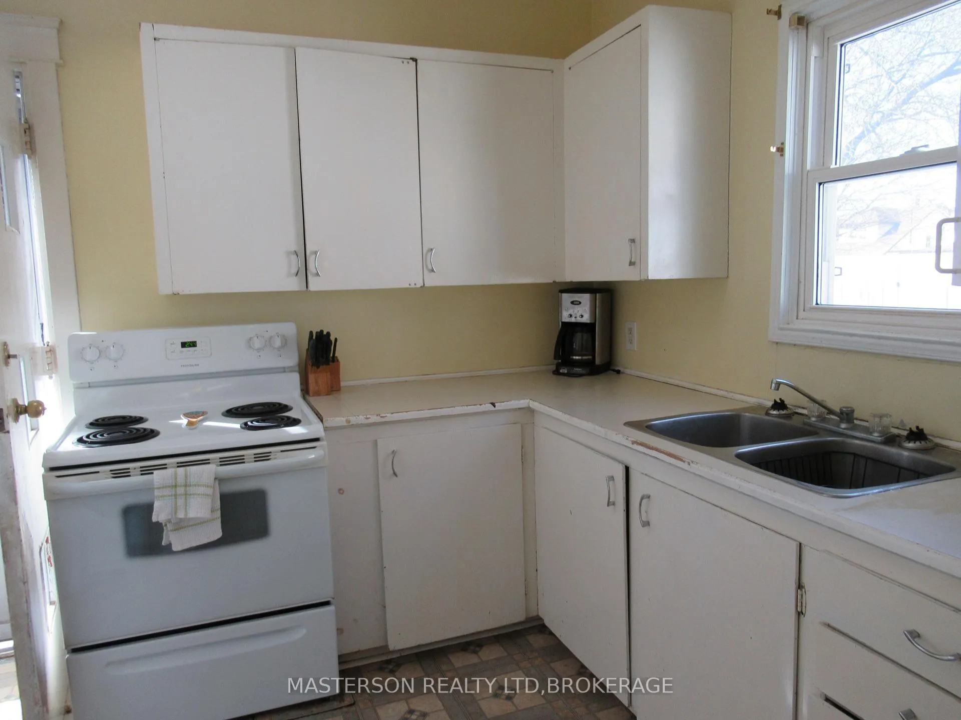 Photo 7 of 5000 Morrison Street, Niagara Falls, Cherrywood — HOMEH
