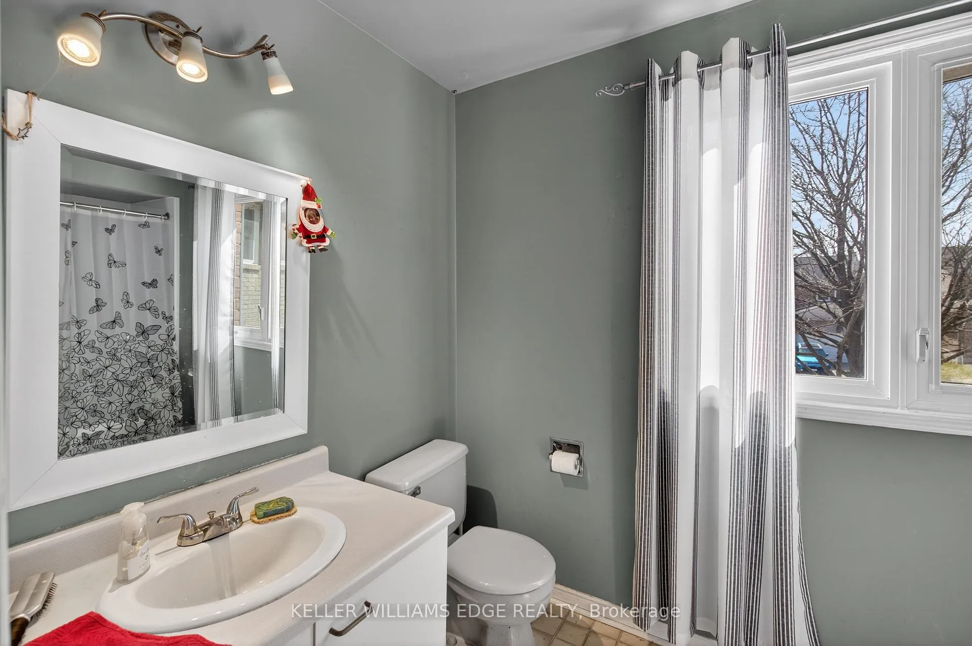 Photo 28 of 11 Giffin Road, Hamilton, Dundas — HOMEH