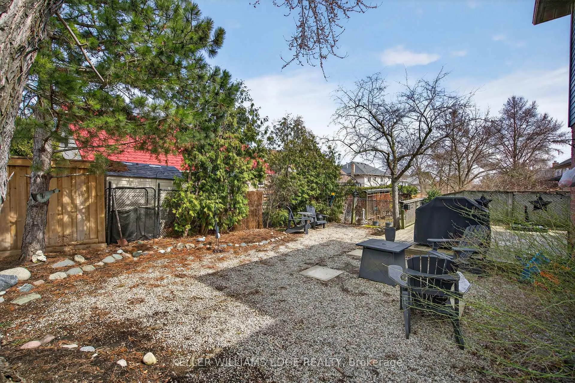 Photo 43 of 11 Giffin Road, Hamilton, Dundas — HOMEH