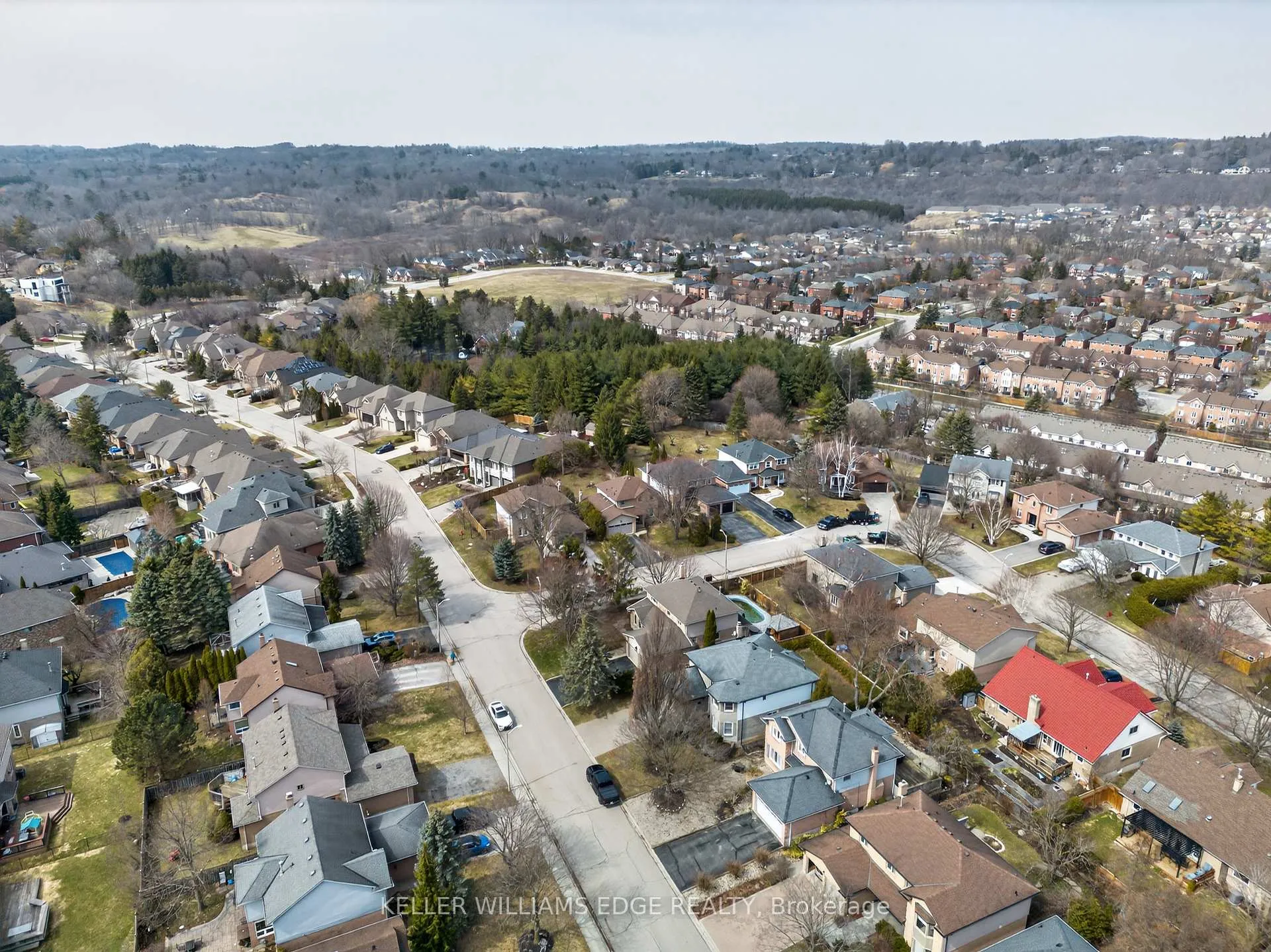 Photo 46 of 11 Giffin Road, Hamilton, Dundas — HOMEH