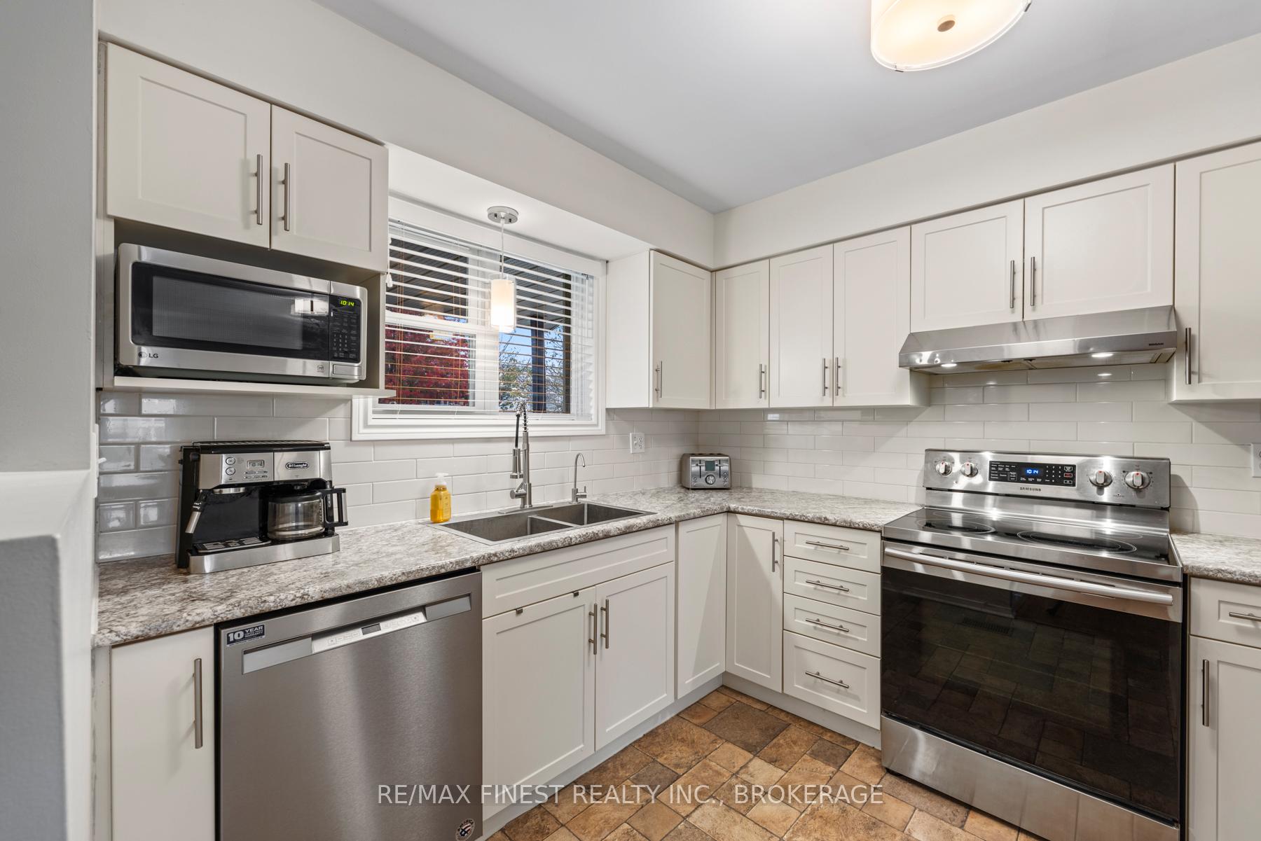 Photo 5 of 13 Clifford Street, Loyalist, Amherstview — HOMEH