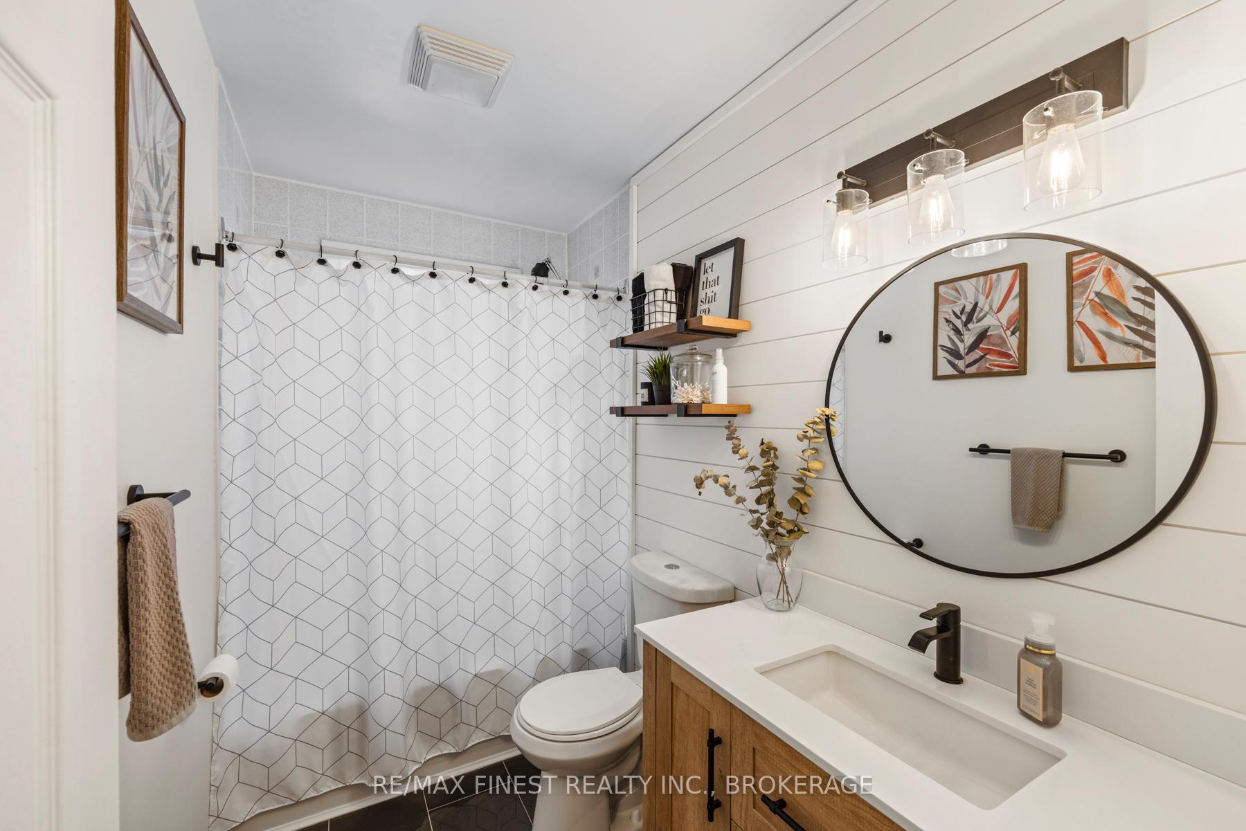 Photo 14 of 13 Clifford Street, Loyalist, Amherstview — HOMEH
