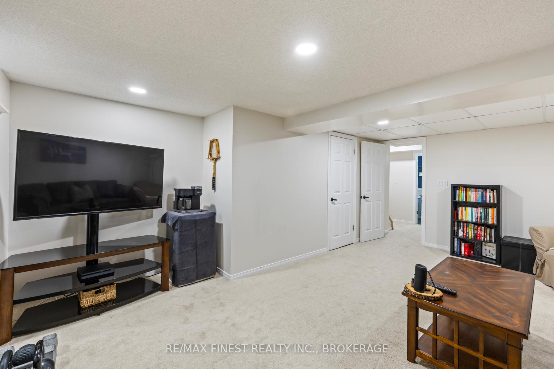 Photo 23 of 13 Clifford Street, Loyalist, Amherstview — HOMEH