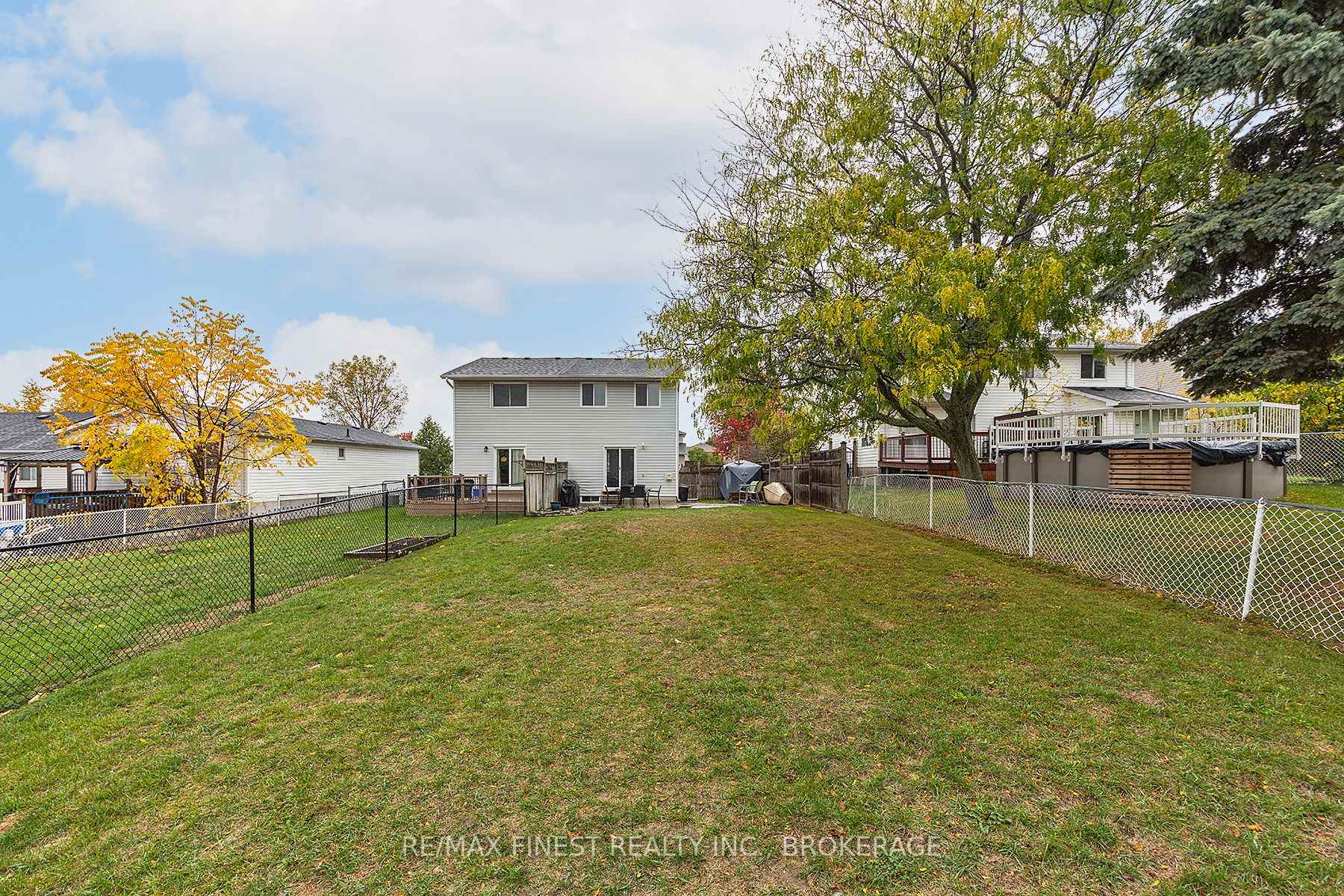 Photo 32 of 13 Clifford Street, Loyalist, Amherstview — HOMEH
