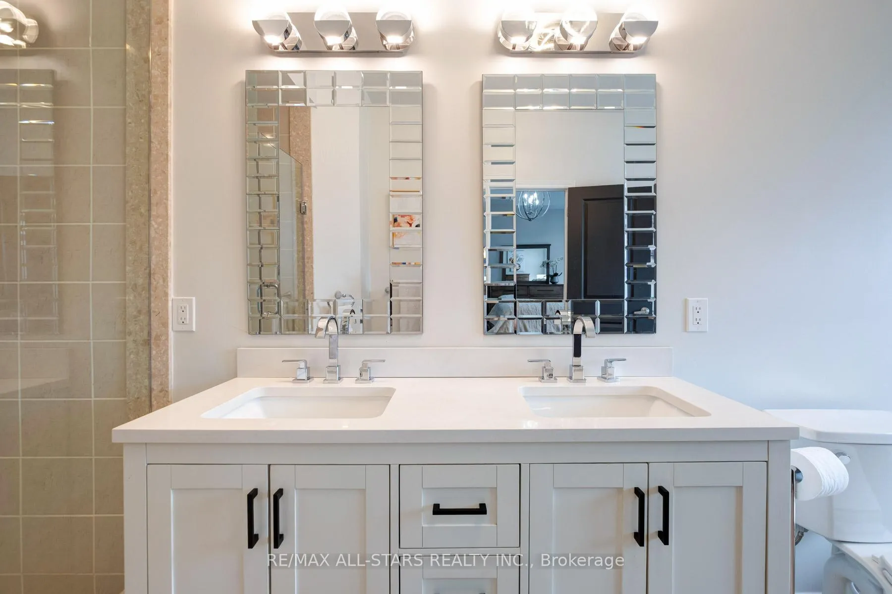 Photo 36 of 212 East's Corners Boulevard, Vaughan, Kleinburg — HOMEH