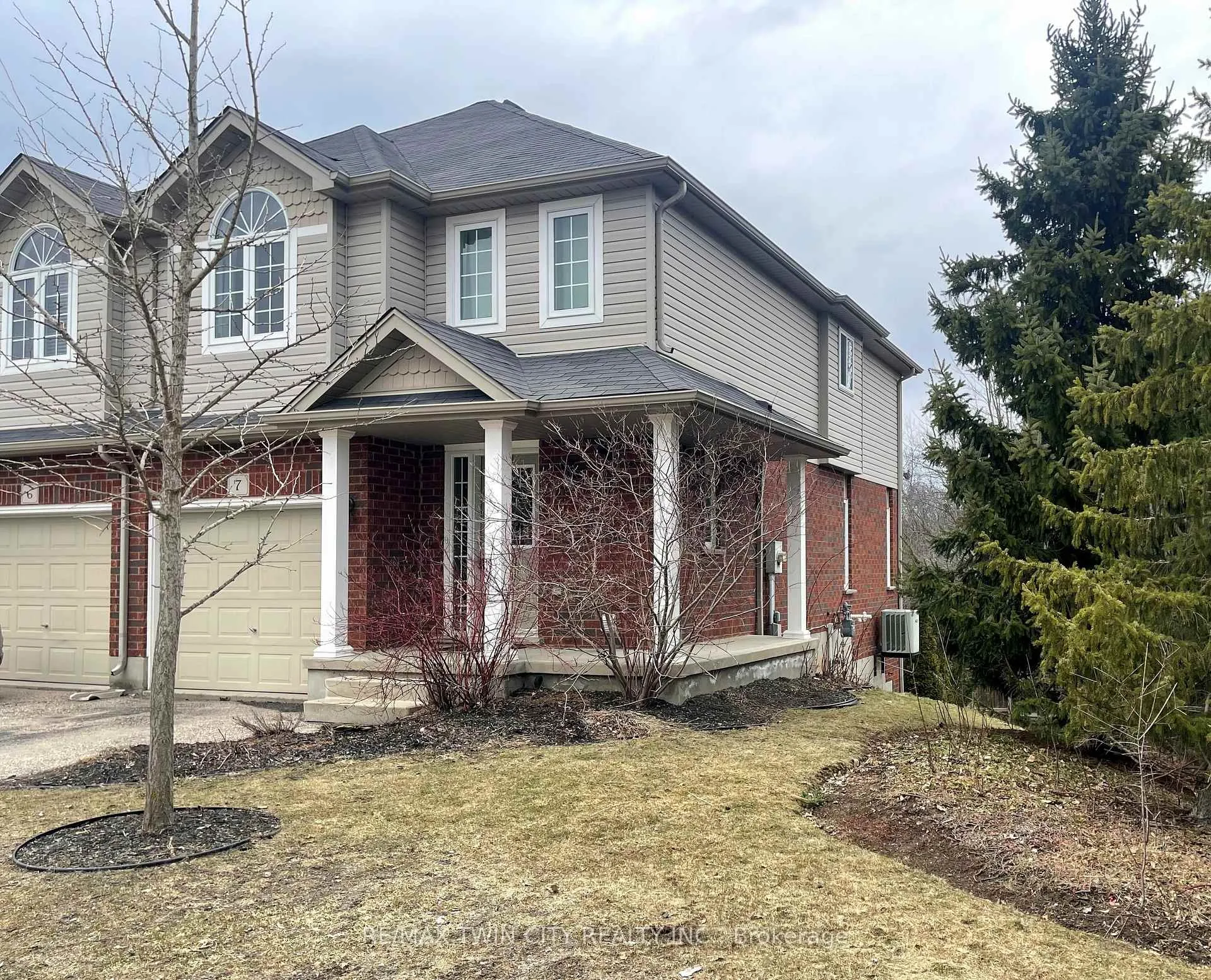 Photo 1 of Unit 7, 468 Doon Drive, Kitchener — HOMEH