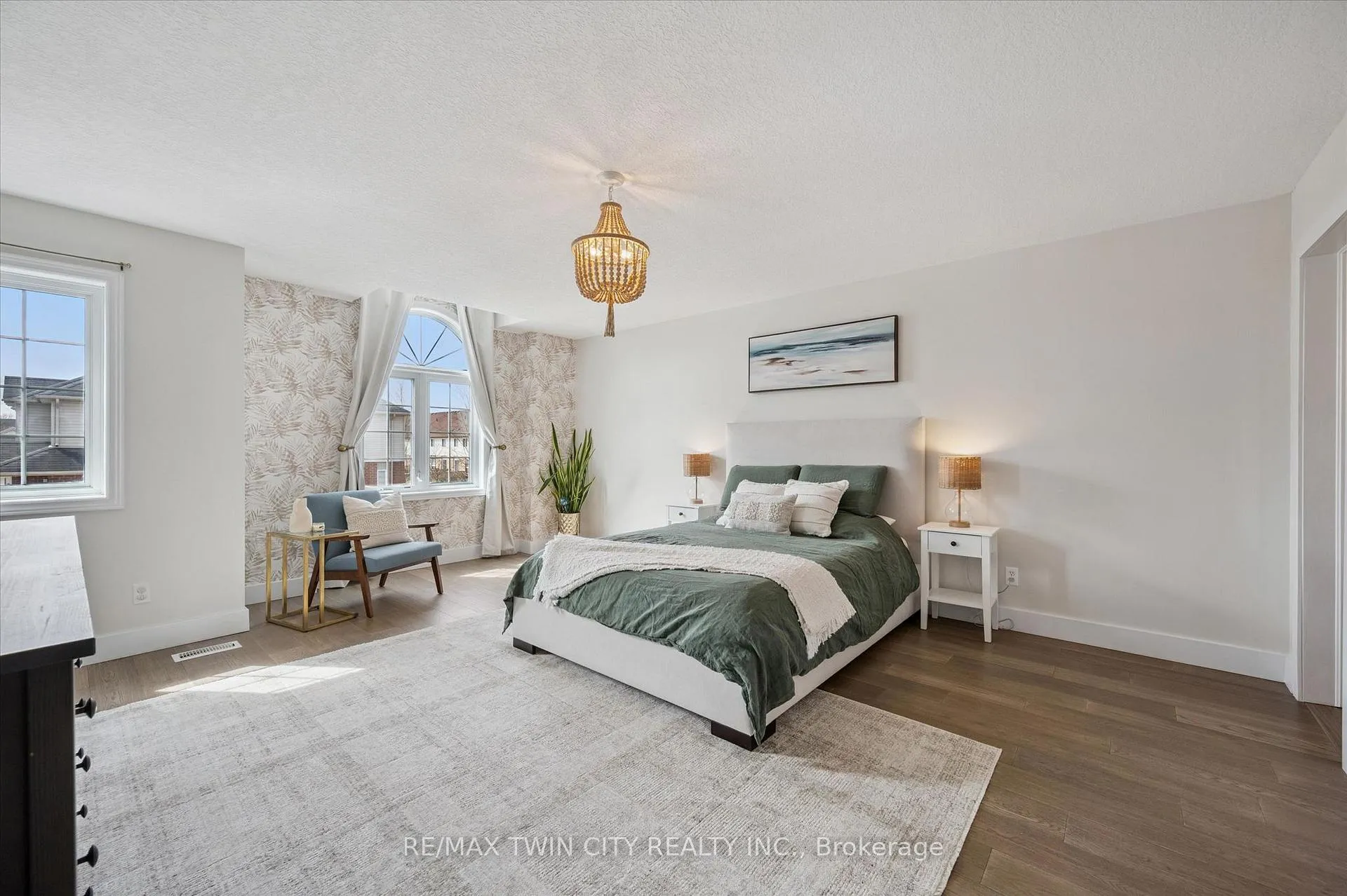 Photo 12 of Unit 7, 468 Doon Drive, Kitchener — HOMEH