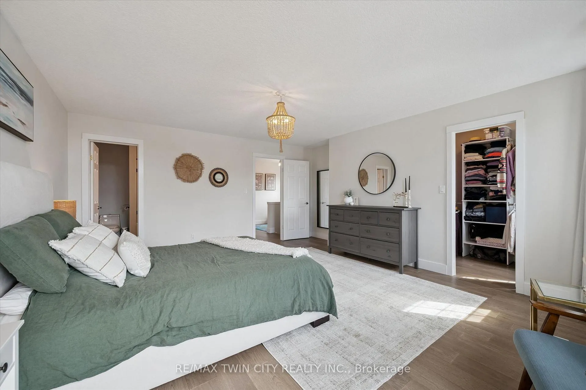 Photo 14 of Unit 7, 468 Doon Drive, Kitchener — HOMEH