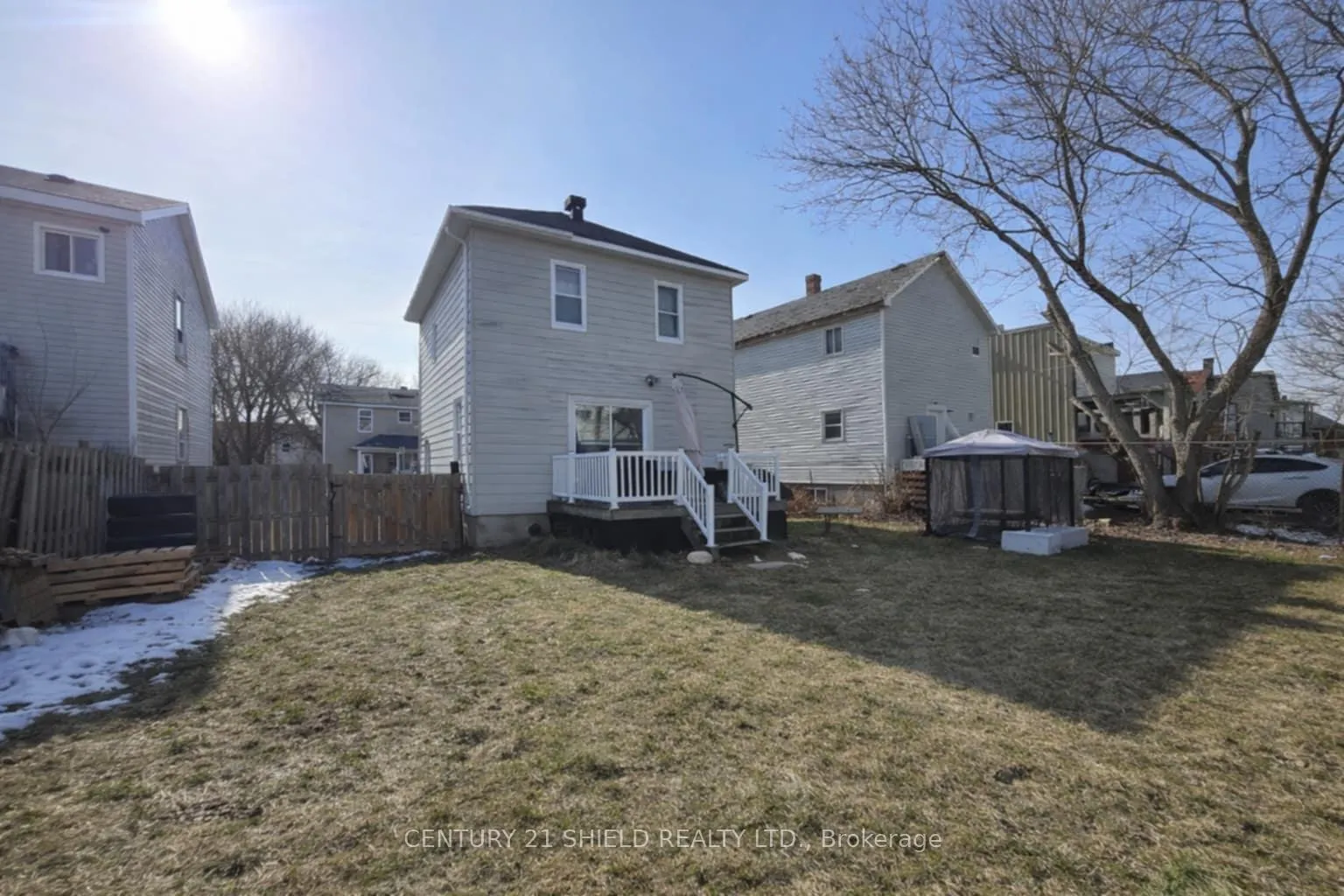 Photo 4 of 306 Prince Arthur Street, Cornwall — HOMEH