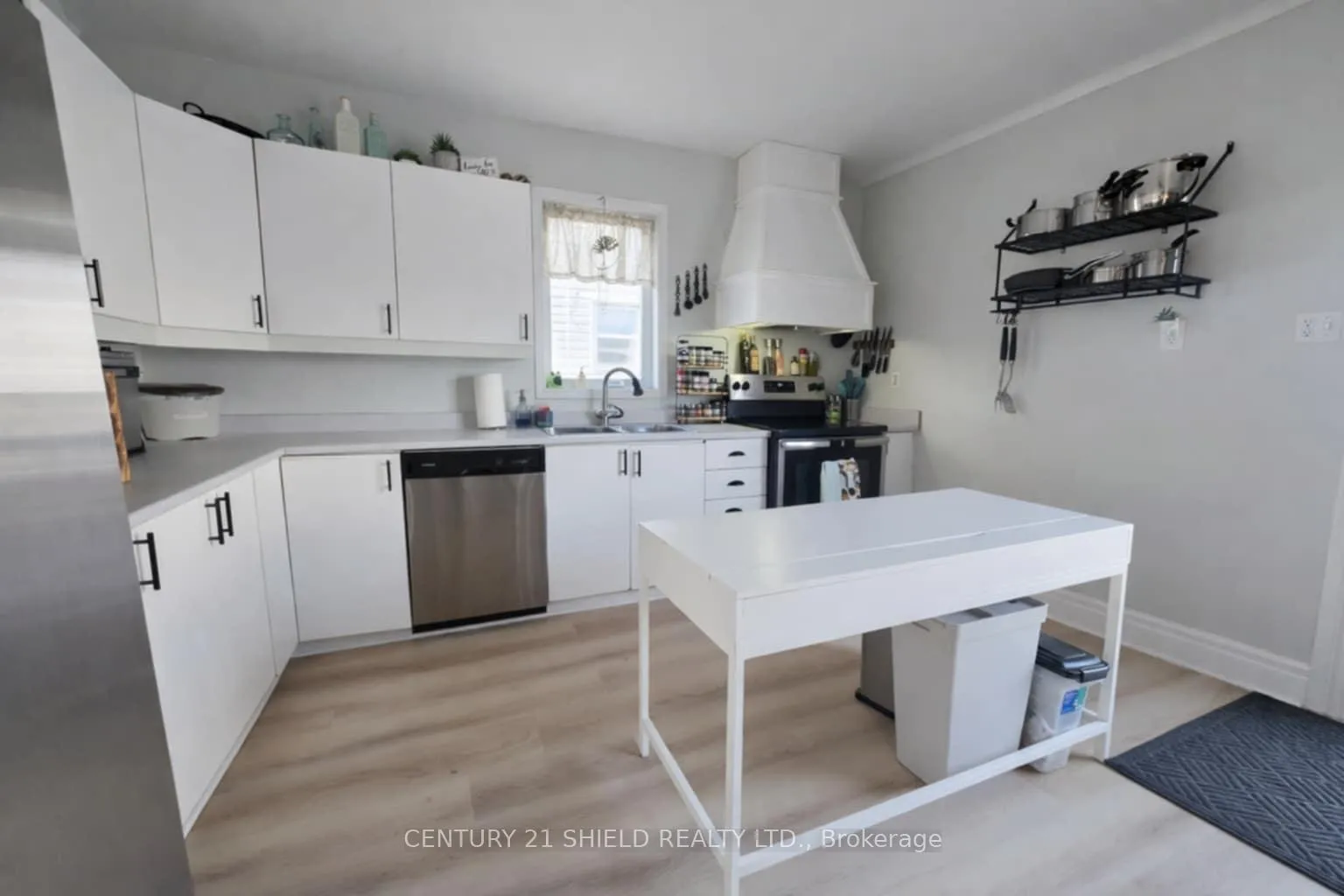 Photo 12 of 306 Prince Arthur Street, Cornwall — HOMEH