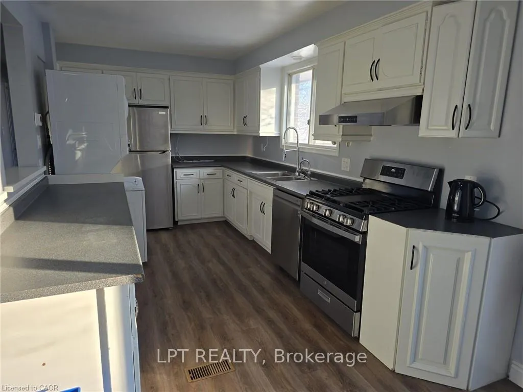Photo 6 of 593 Mount Anne Drive, Waterloo — HOMEH
