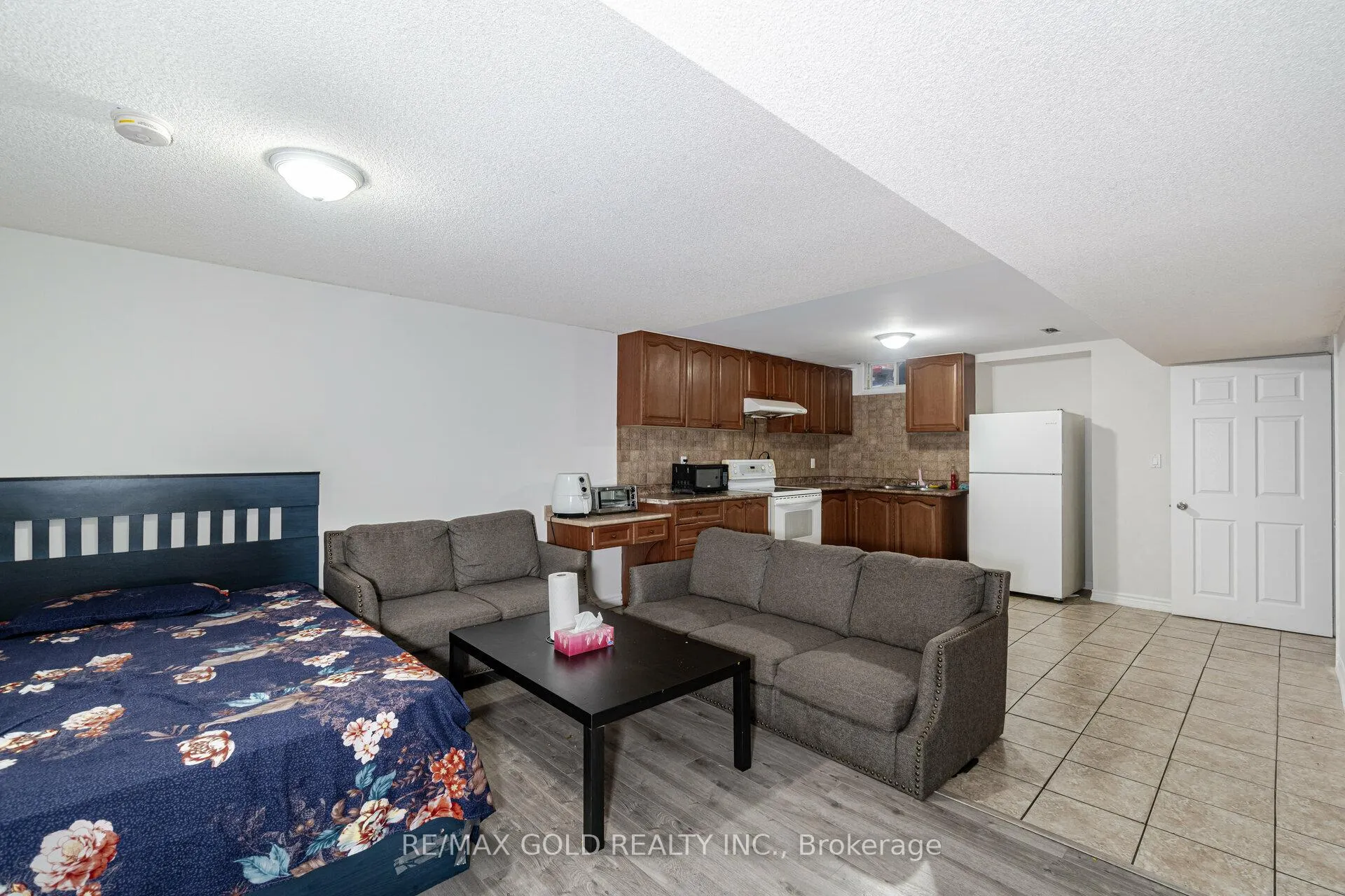 Photo 5 of 29 Ocean Ridge Drive, Brampton, Sandringham-Wellington — HOMEH