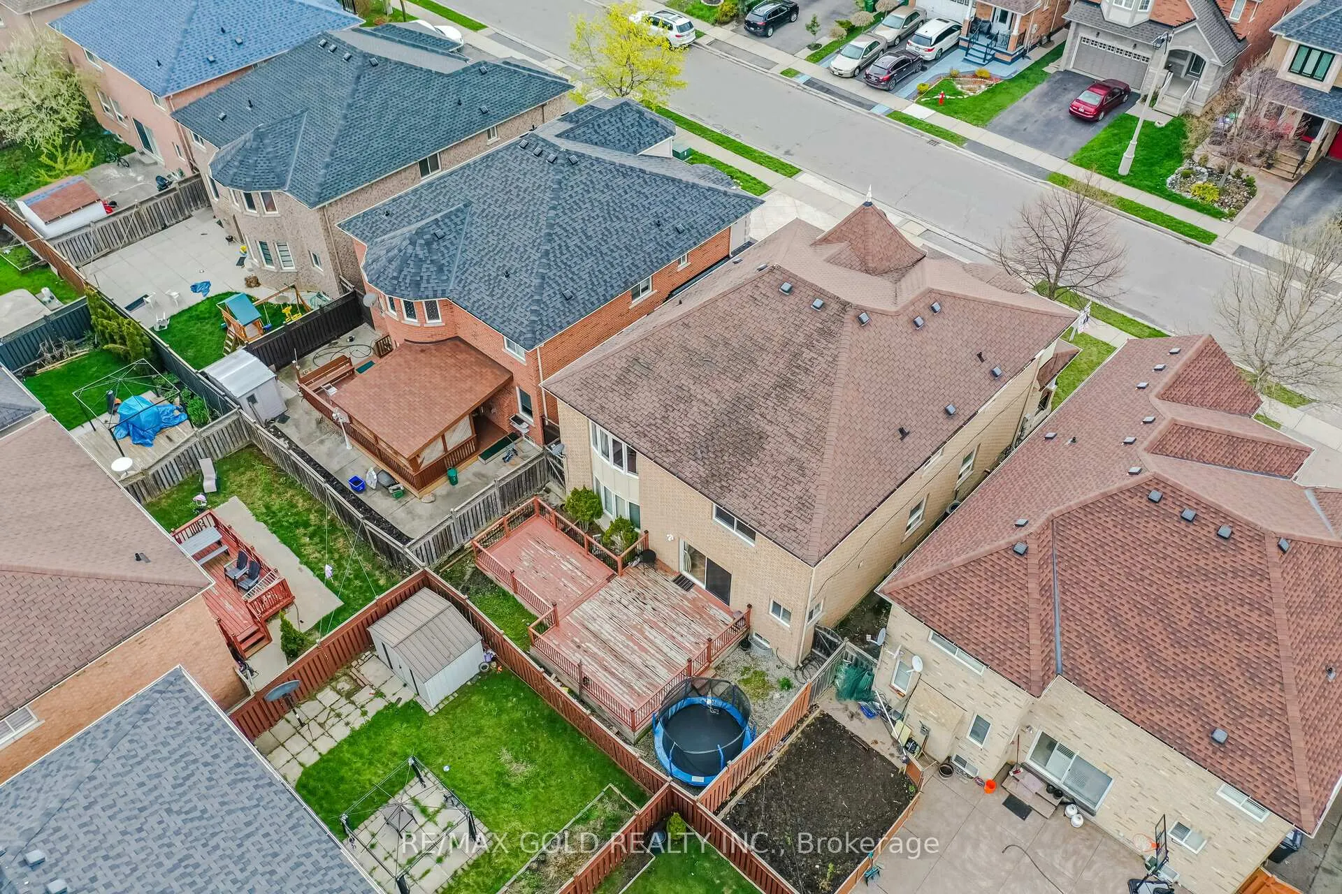 Photo 16 of 29 Ocean Ridge Drive, Brampton, Sandringham-Wellington — HOMEH