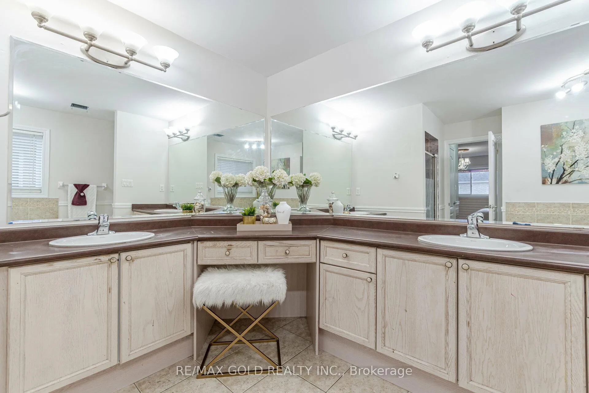 Photo 30 of 29 Ocean Ridge Drive, Brampton, Sandringham-Wellington — HOMEH