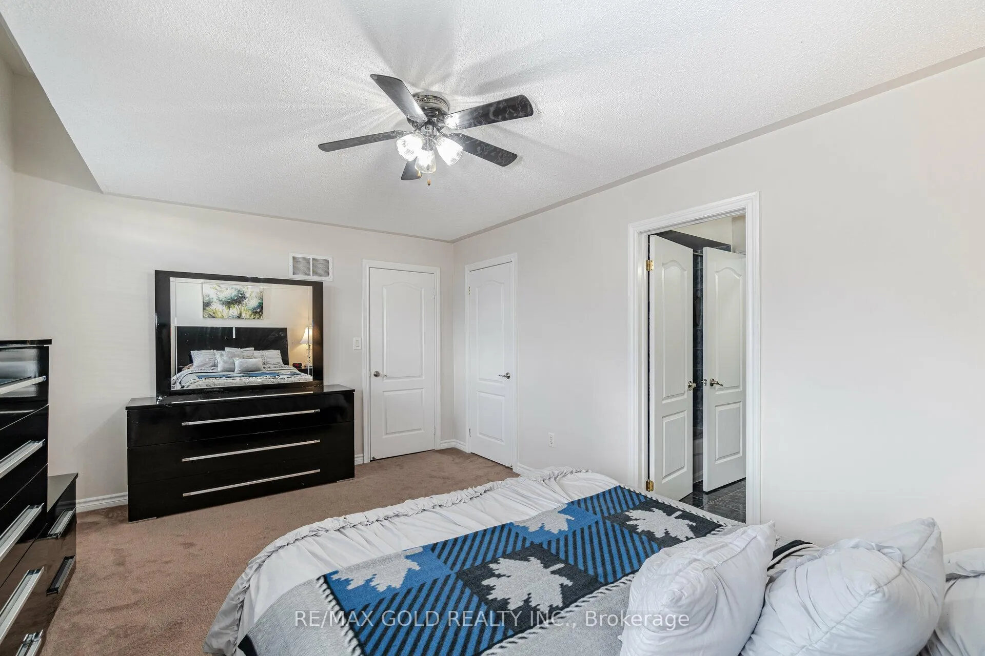 Photo 37 of 29 Ocean Ridge Drive, Brampton, Sandringham-Wellington — HOMEH
