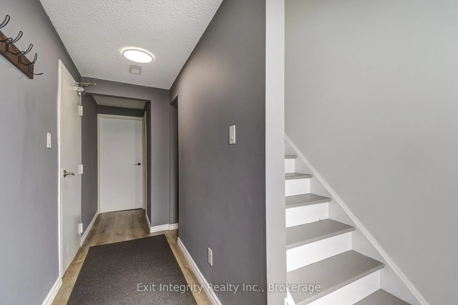 Photo 7 of Unit 18, 135 Chalmers Street S, Cambridge, Christopher-Champlain — HOMEH