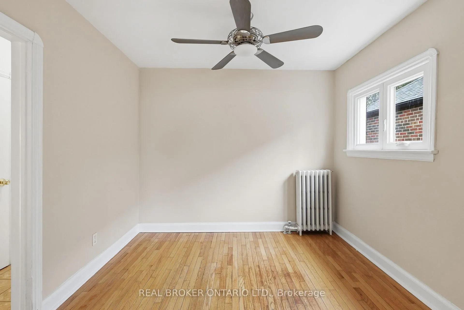 Photo 10 of 475 Kingswood Road, Toronto, East End-Danforth — HOMEH