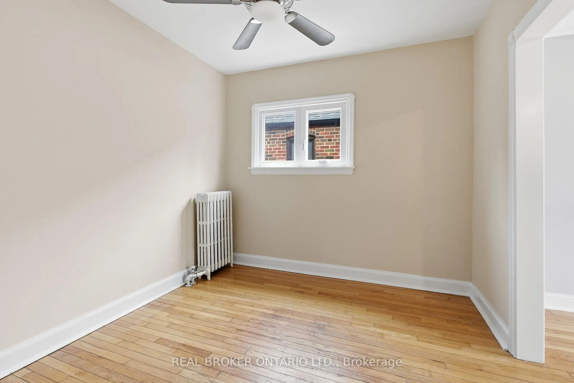 Photo 11 of 475 Kingswood Road, Toronto, East End-Danforth — HOMEH